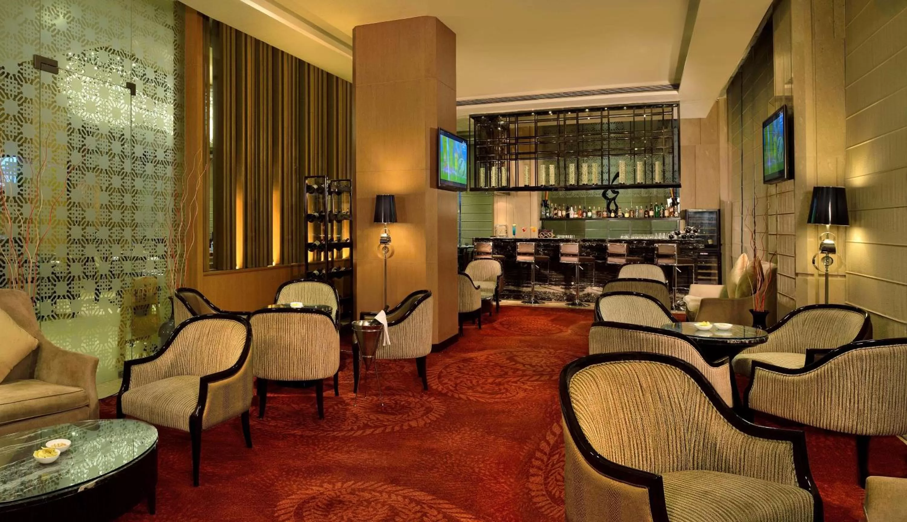 Lounge or bar in Radisson Blu Jaipur