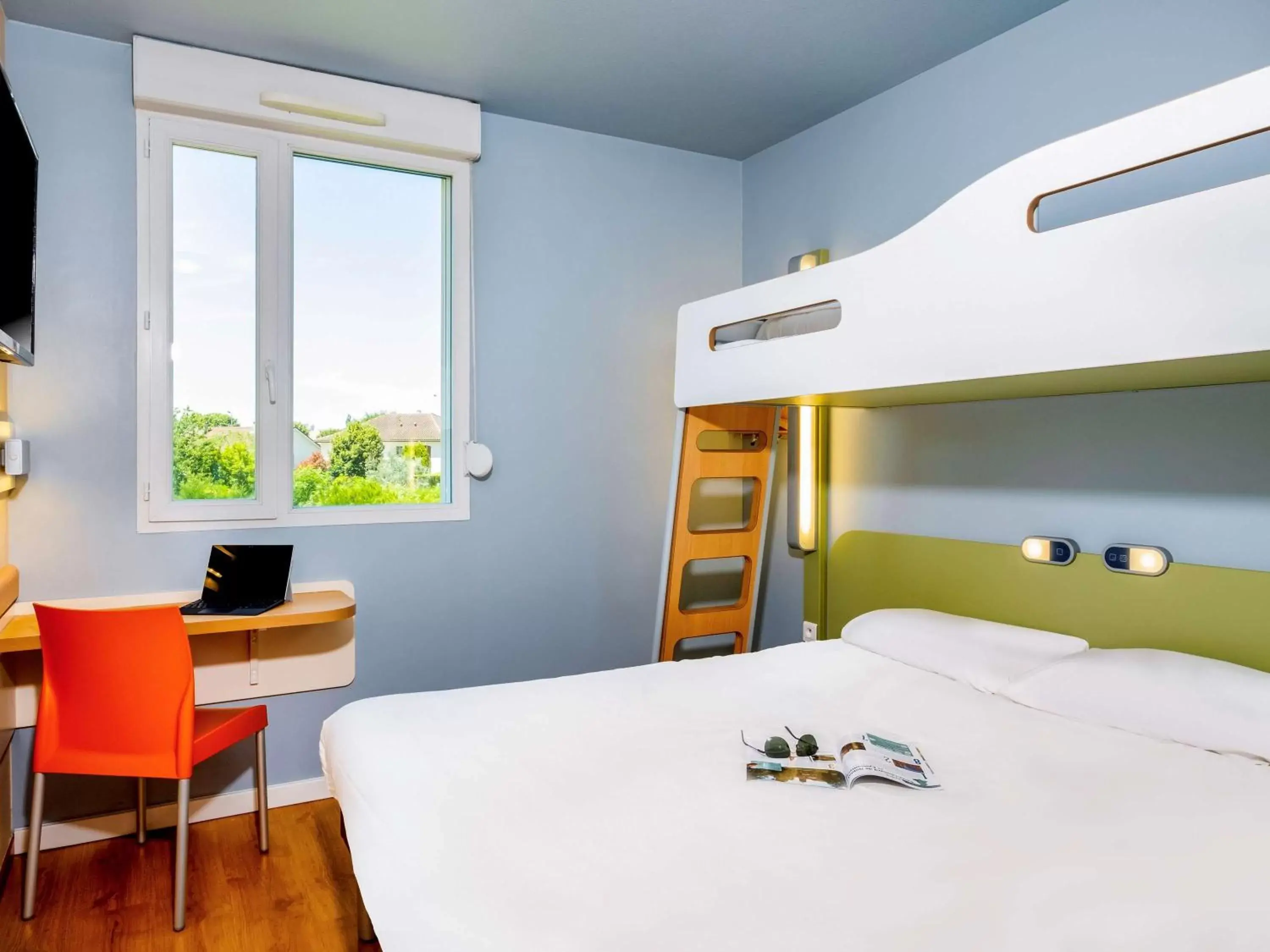 Photo of the whole room in Ibis Budget Limoges Nord