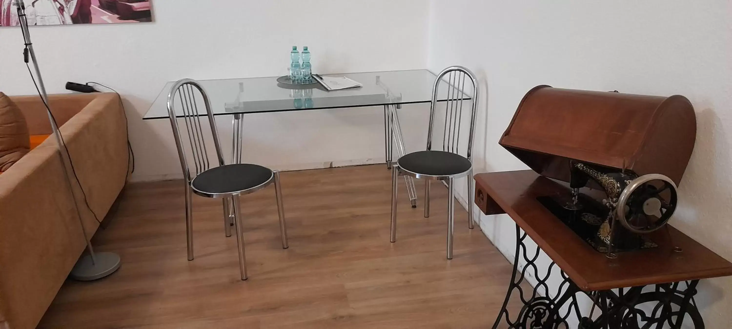 Large Twin Room in Apartment-Hotel Schillerplatz Large Twin Room in Apartment-Hotel Schillerplatz