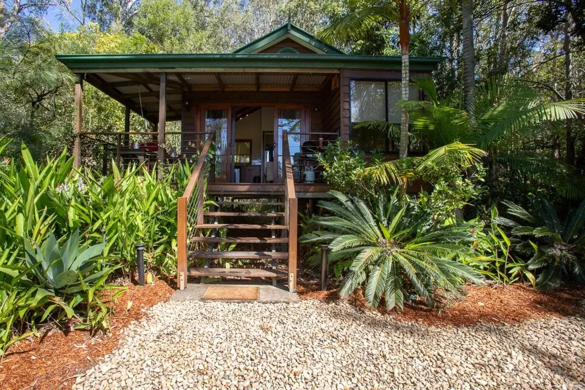 Lake Weyba Cottages Noosa