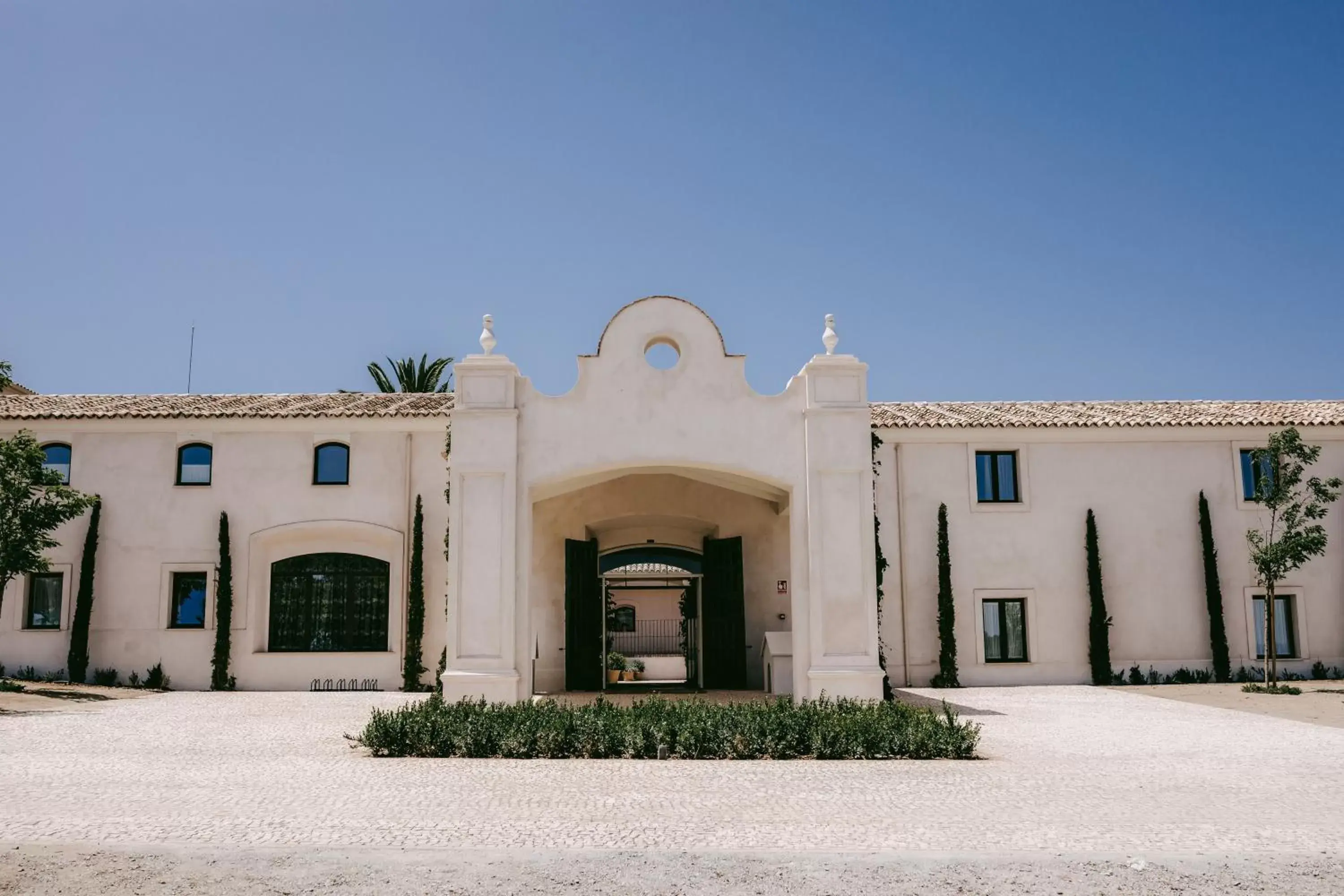 Property Building in La Dehesa de Don Pedro