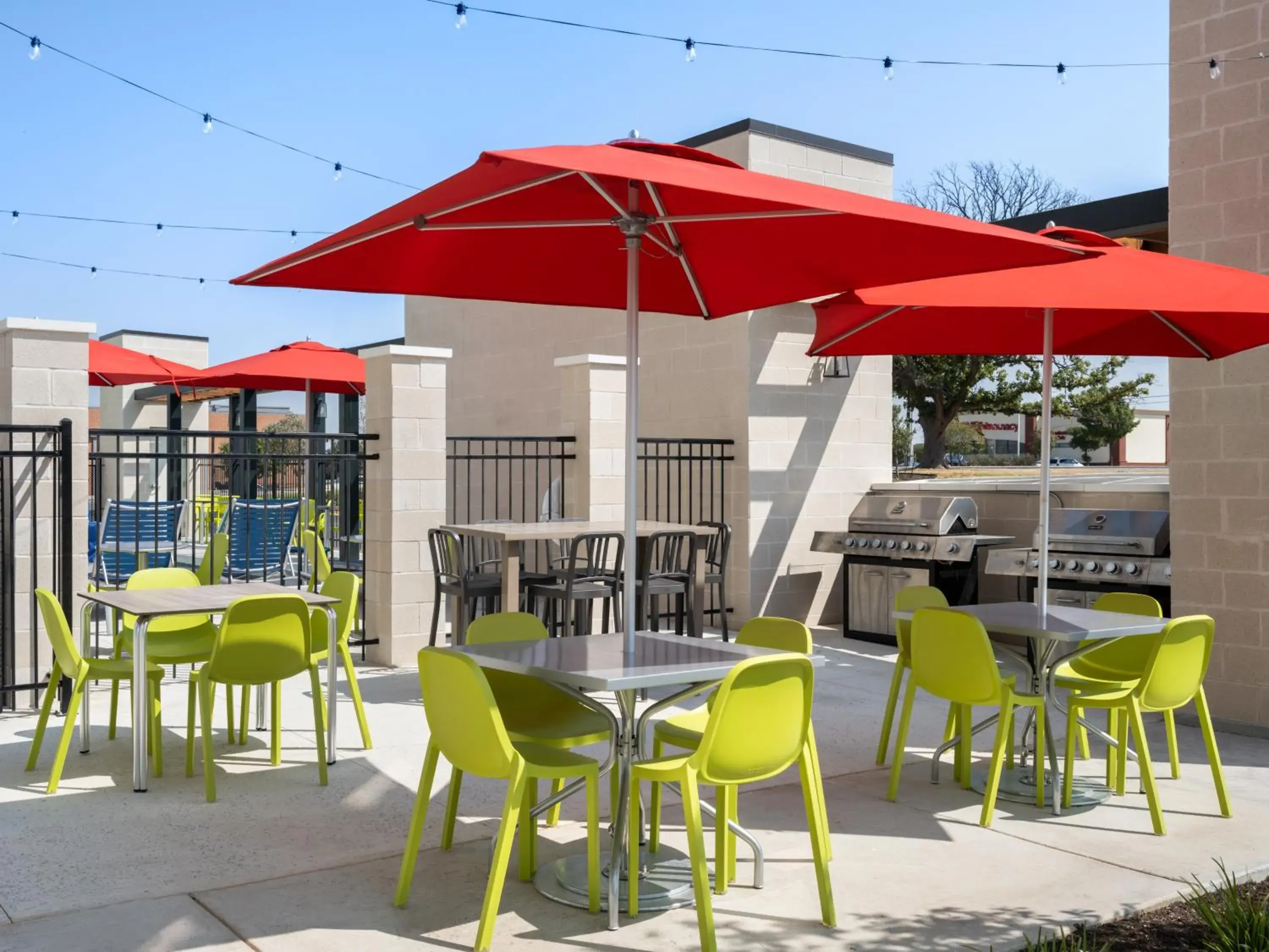Patio, Restaurant/Places to Eat in Home2 Suites By Hilton Round Rock Medical Center