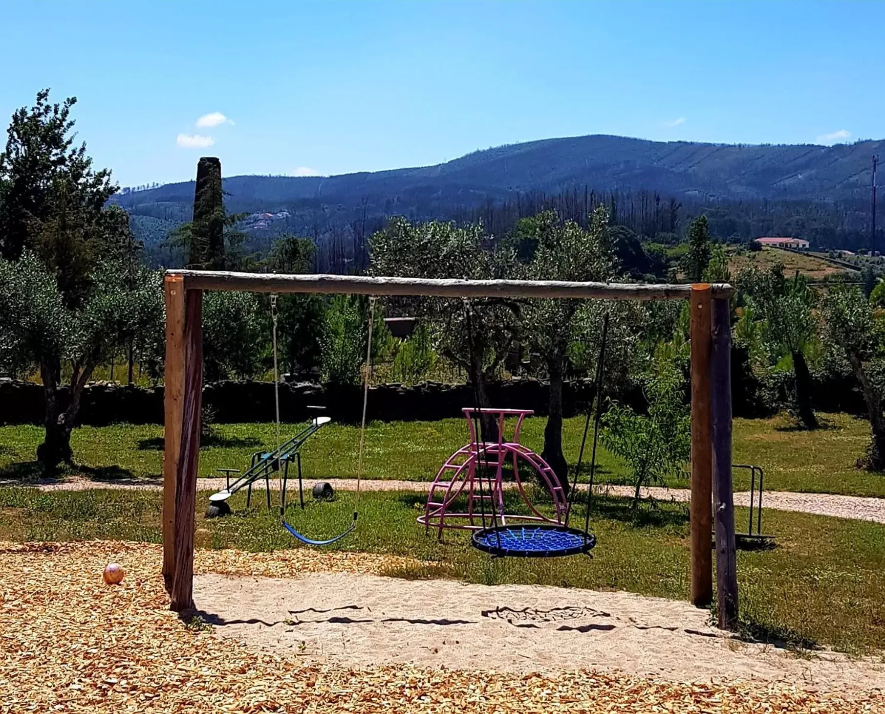 Children play ground in Quinta do Castanheiro