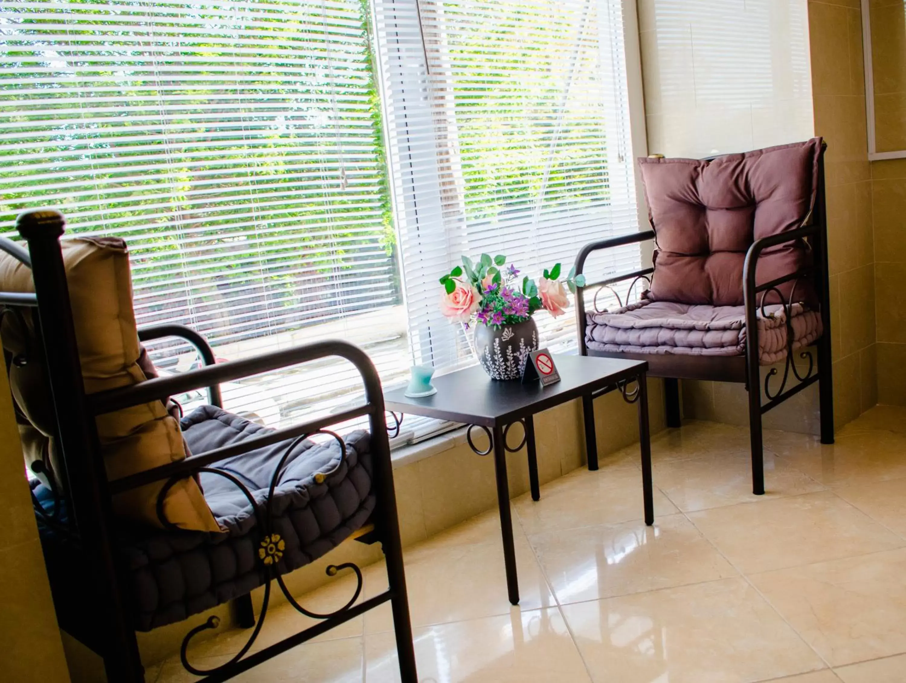 Seating Area in Nikolakakis Rooms Lavrio