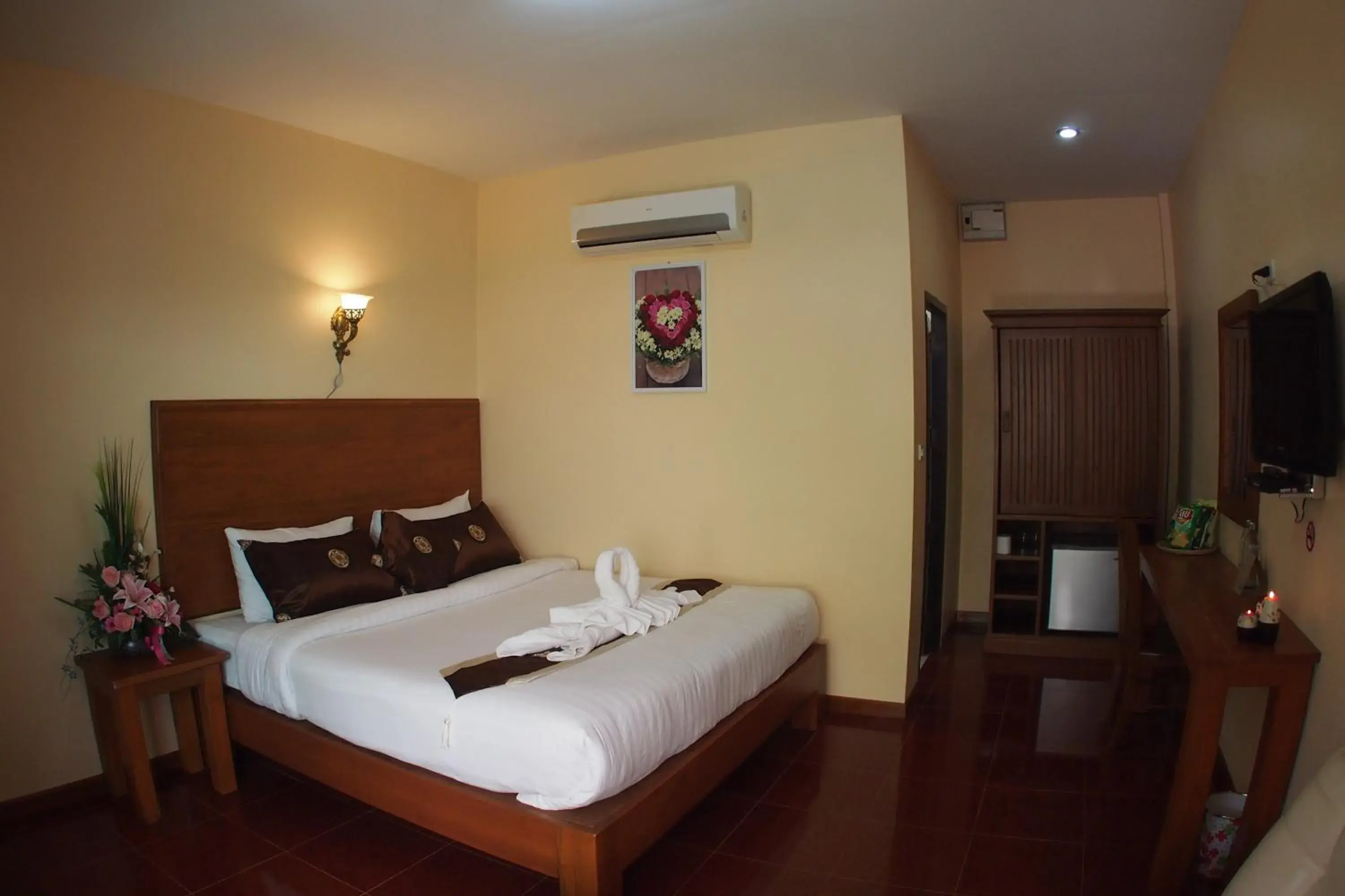 Decorative detail, Room Photo in Ruen Narisra Resort