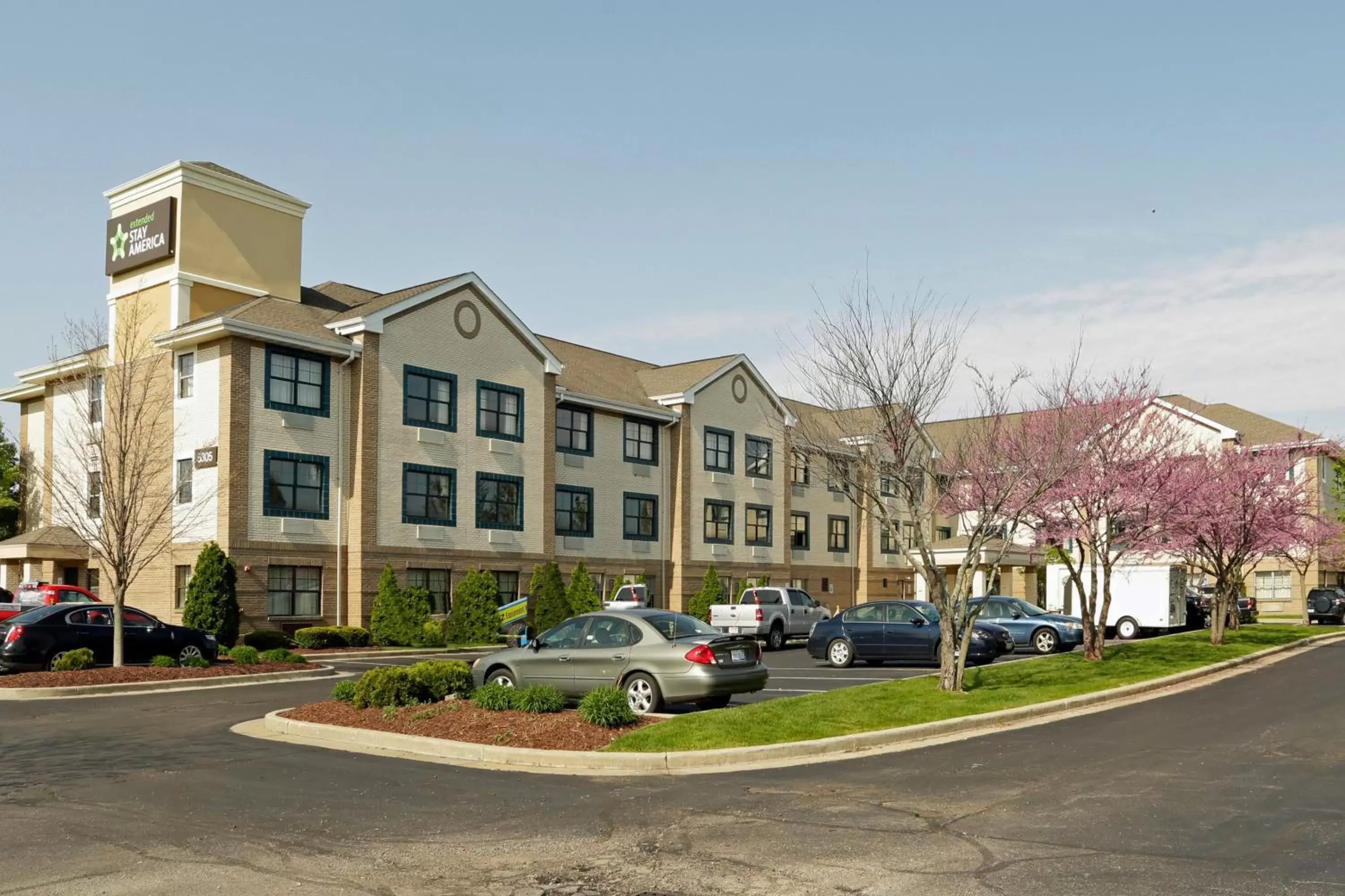 Property building in Extended Stay America Suites - South Bend - Mishawaka - North