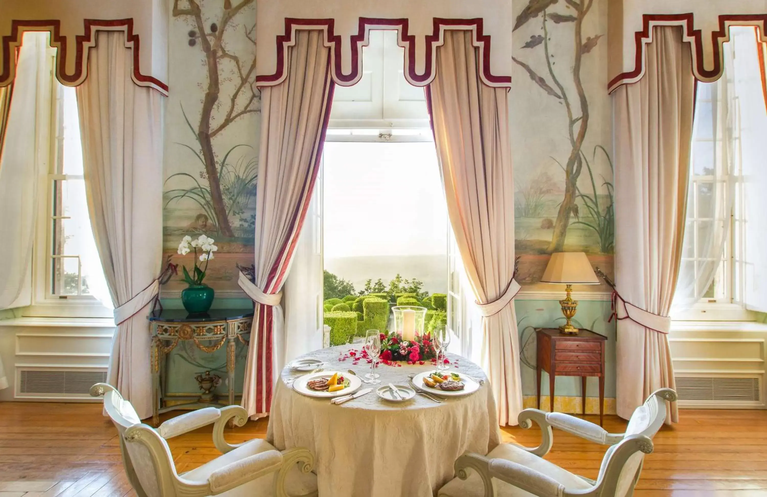 Property building in Valverde Sintra Palácio de Seteais - The Leading Hotels of the World Property building in Valverde Sintra Palácio de Seteais - The Leading Hotels of the World