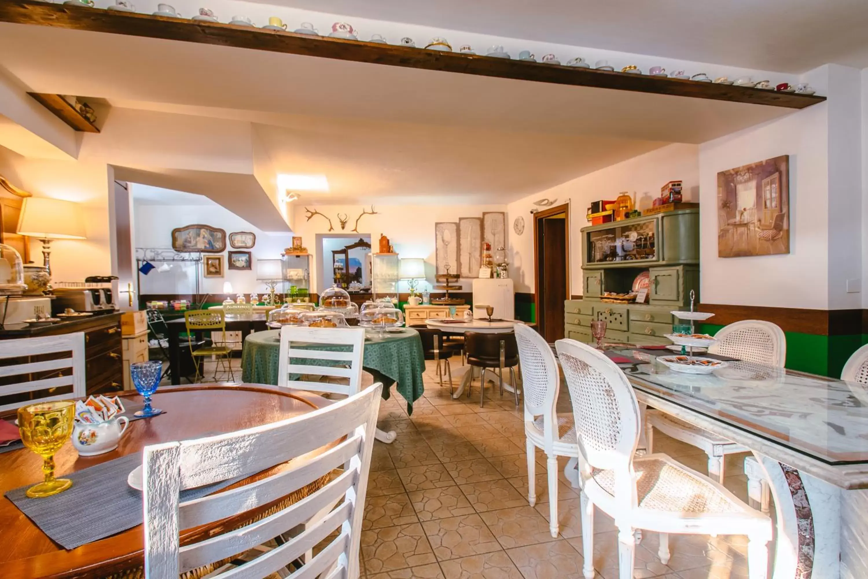 Restaurant/Places to Eat in La Fabbrica dell'Oro