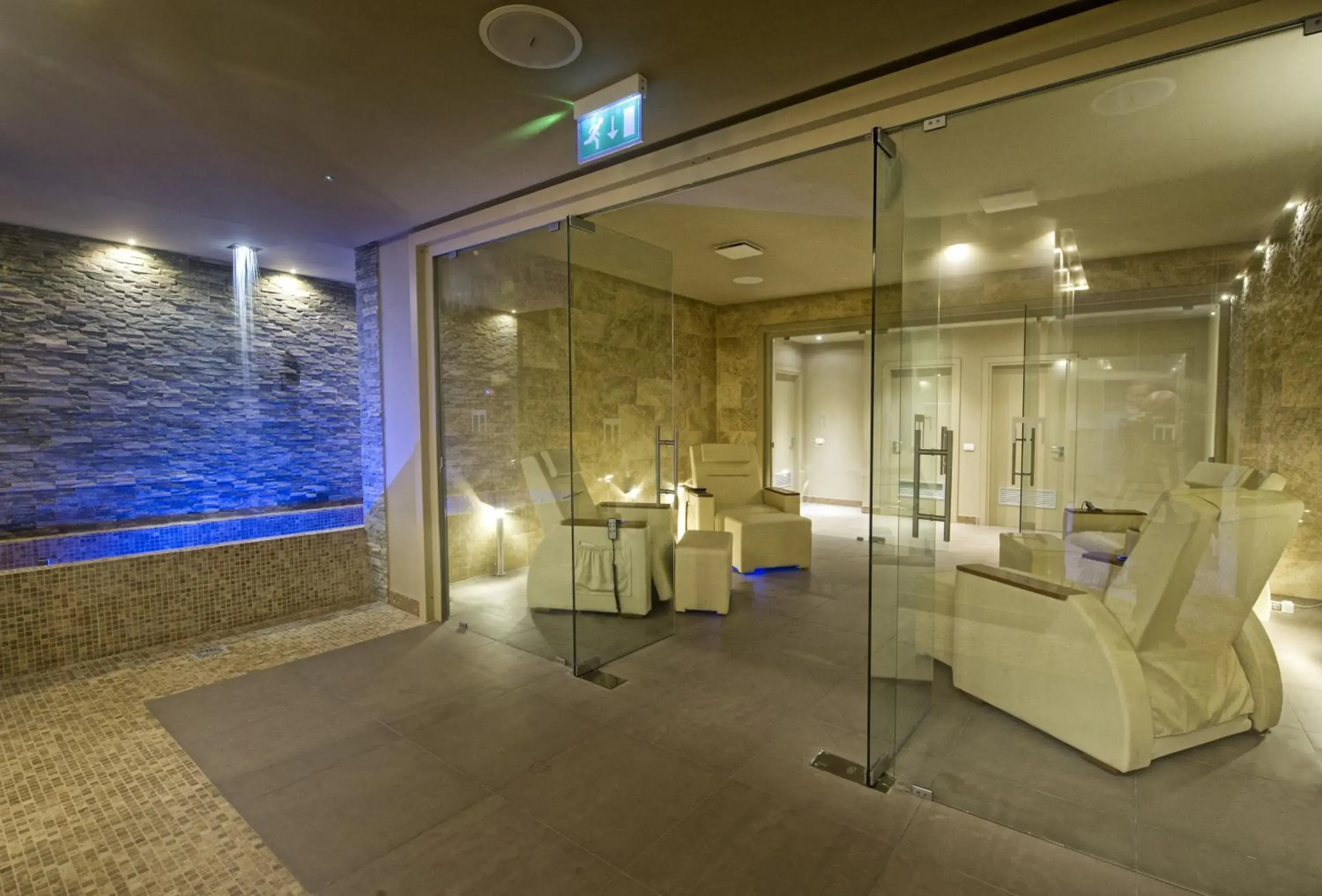 Spa and wellness centre/facilities, Banquet Facilities in Main Palace Hotel