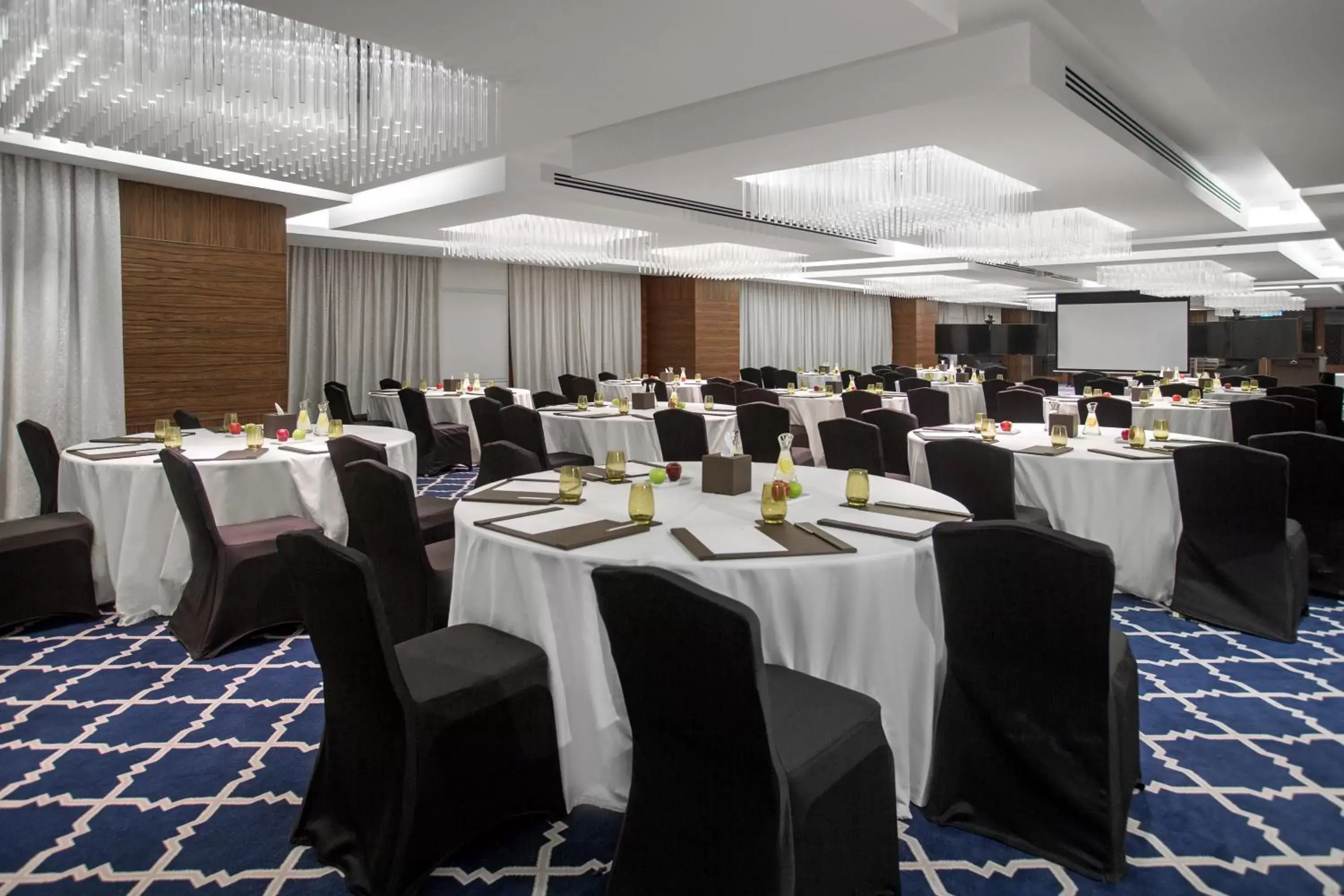 Meeting/conference room in Millennium Plaza Doha