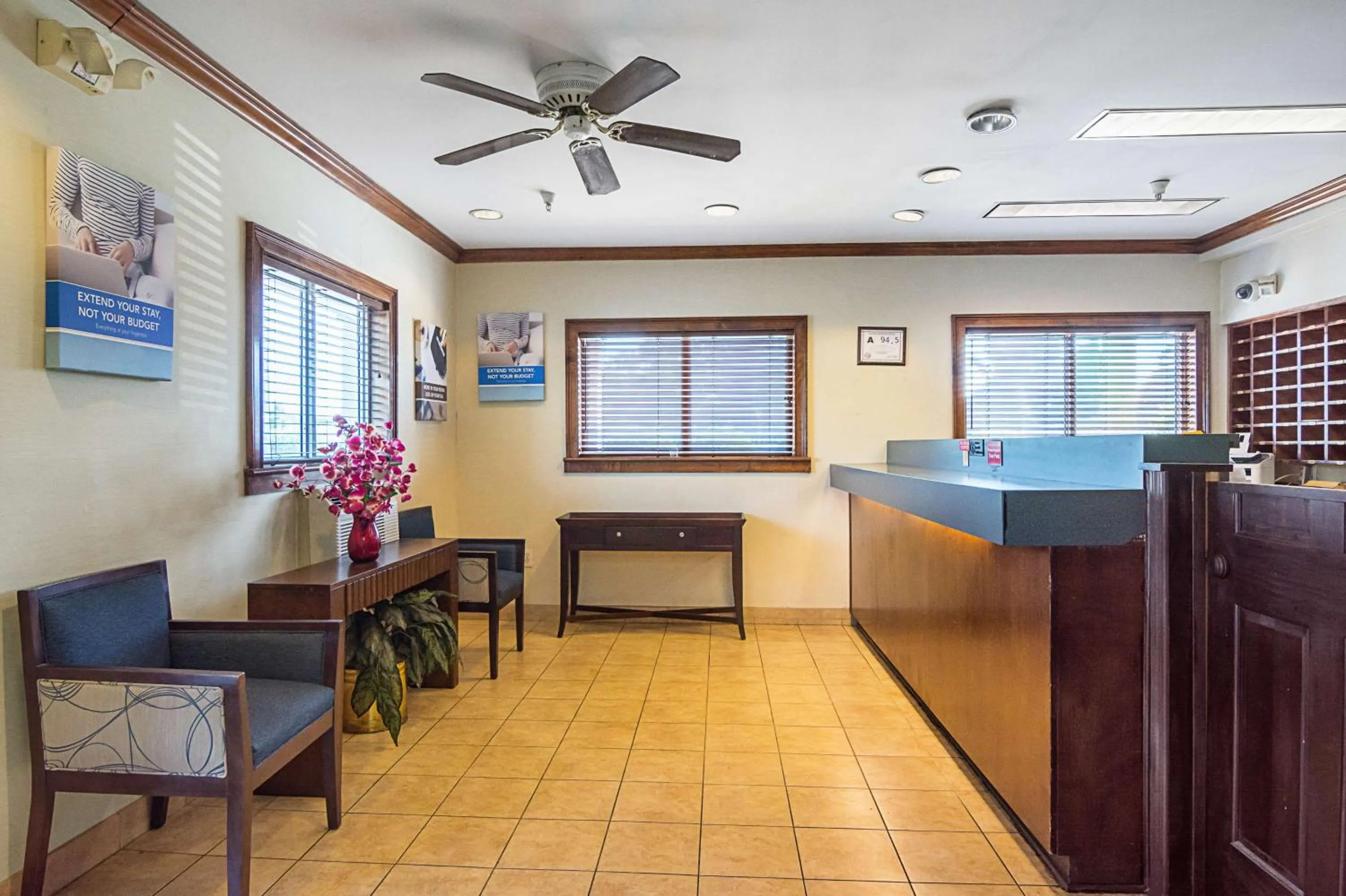 Lobby or reception in Motel 6-Fayetteville, NC - Fort Liberty Area