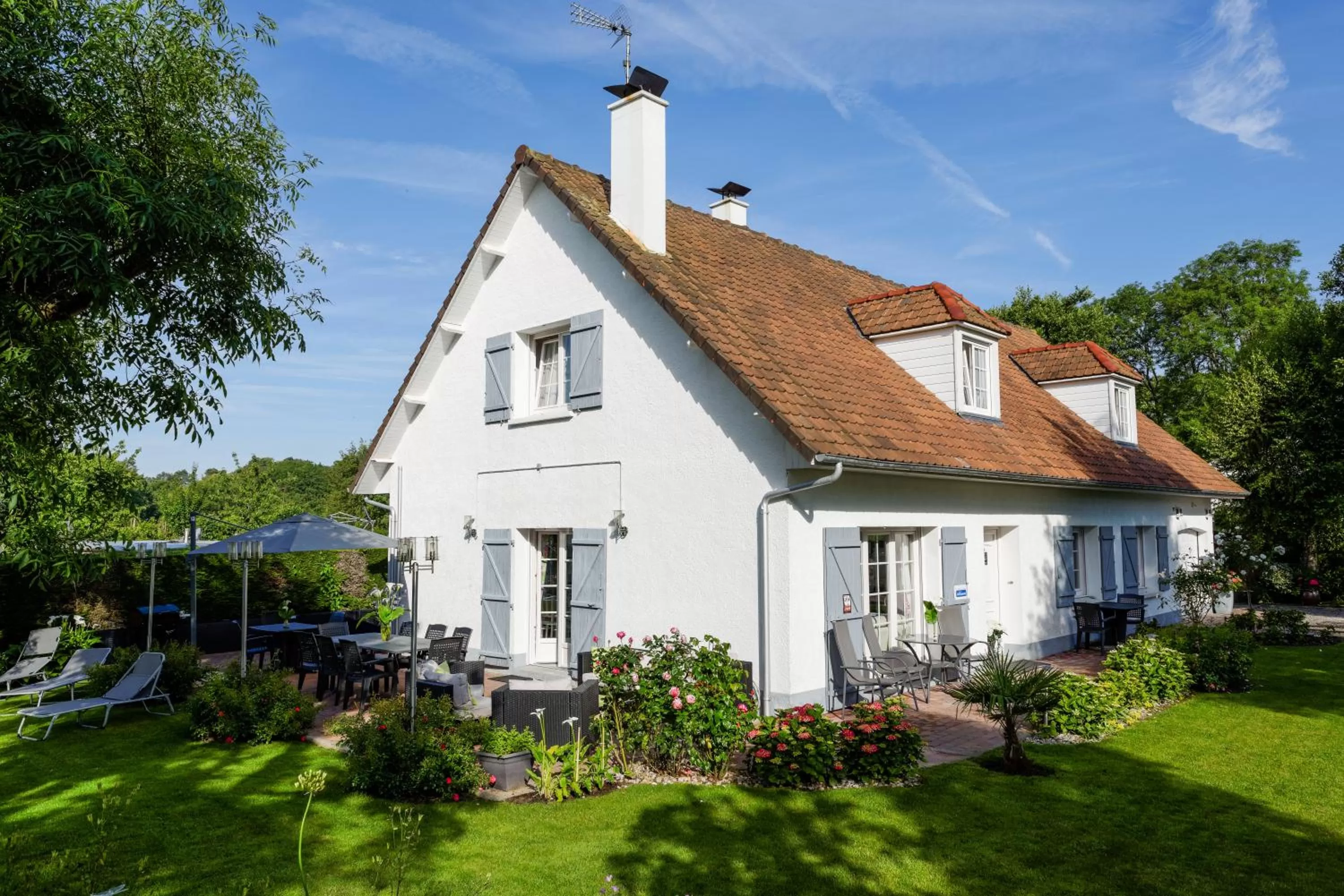 Property building in L'imprévu