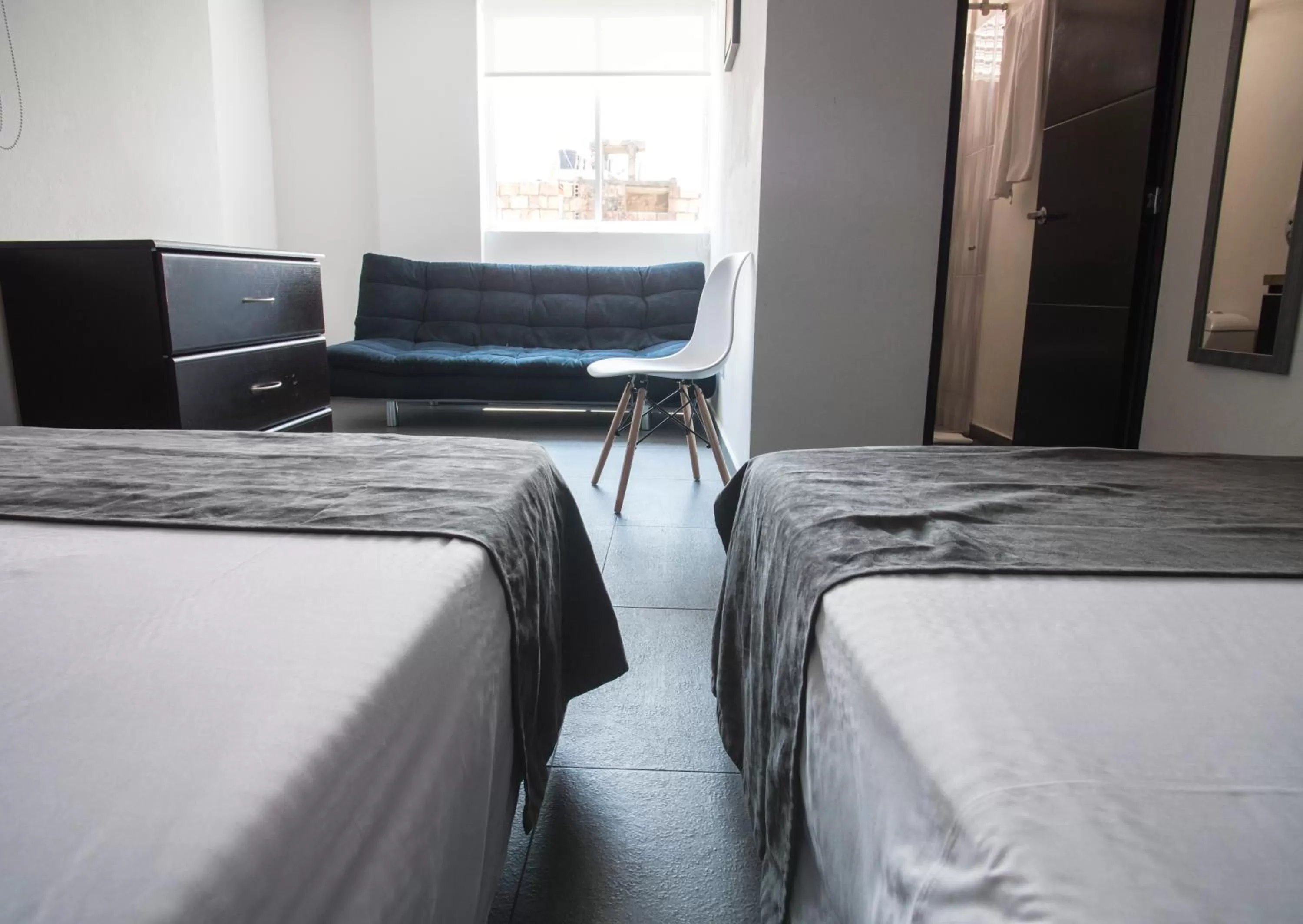 Property building, Bed in Hotel Grand H&R