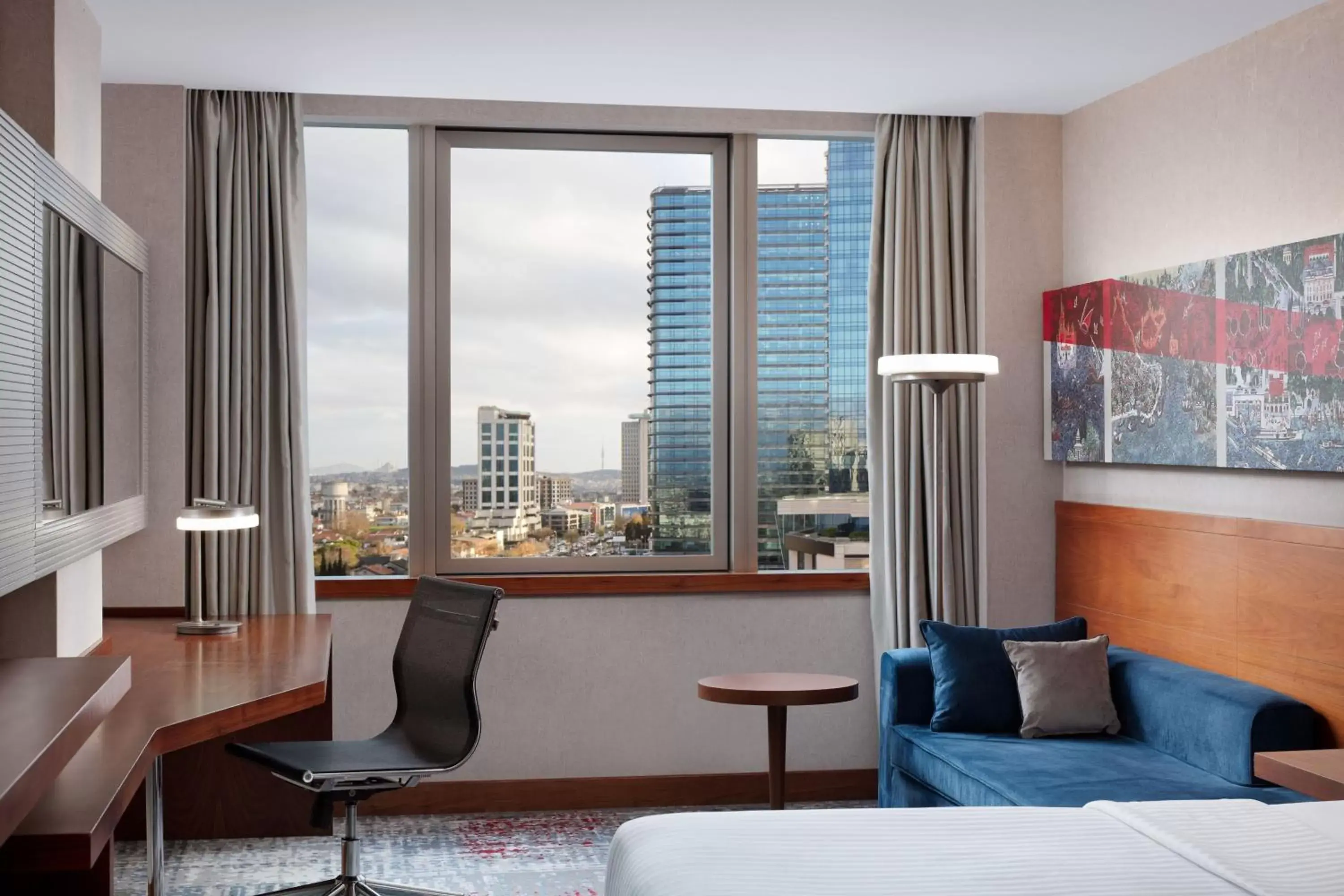 Photo of the whole room in Delta Hotels by Marriott Istanbul Levent