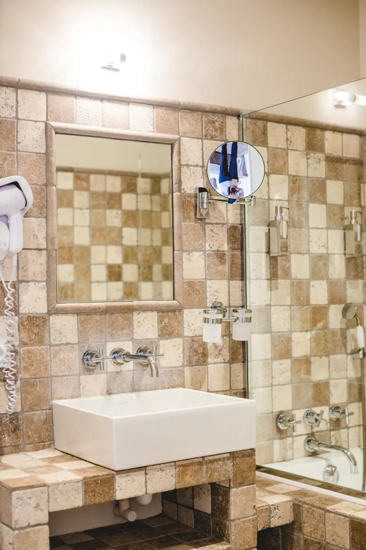 Bathroom in Le Petit Palais D'Aglae