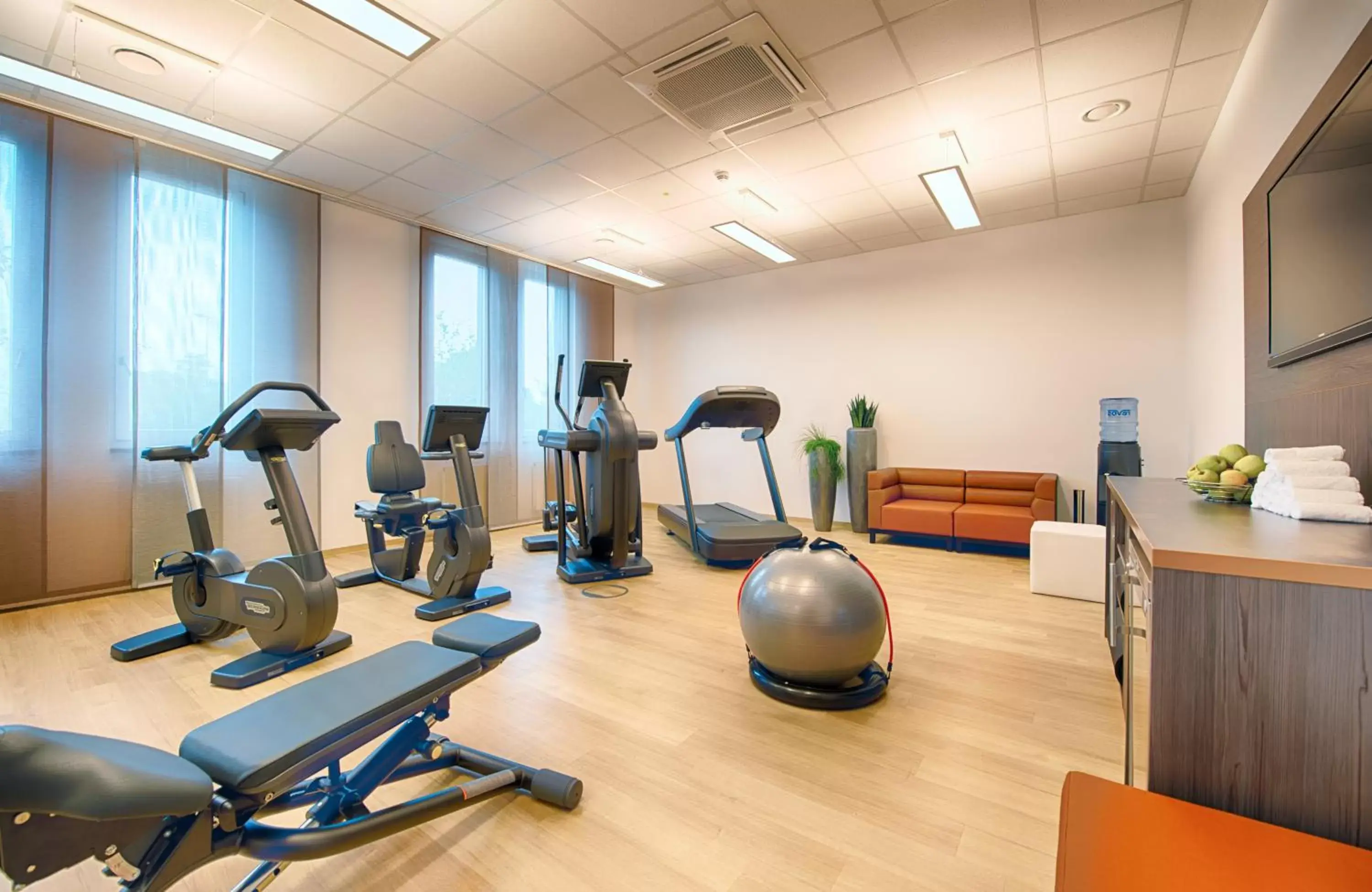 Fitness centre/facilities, Fitness Center/Facilities in Leonardo Hotel Munich City East