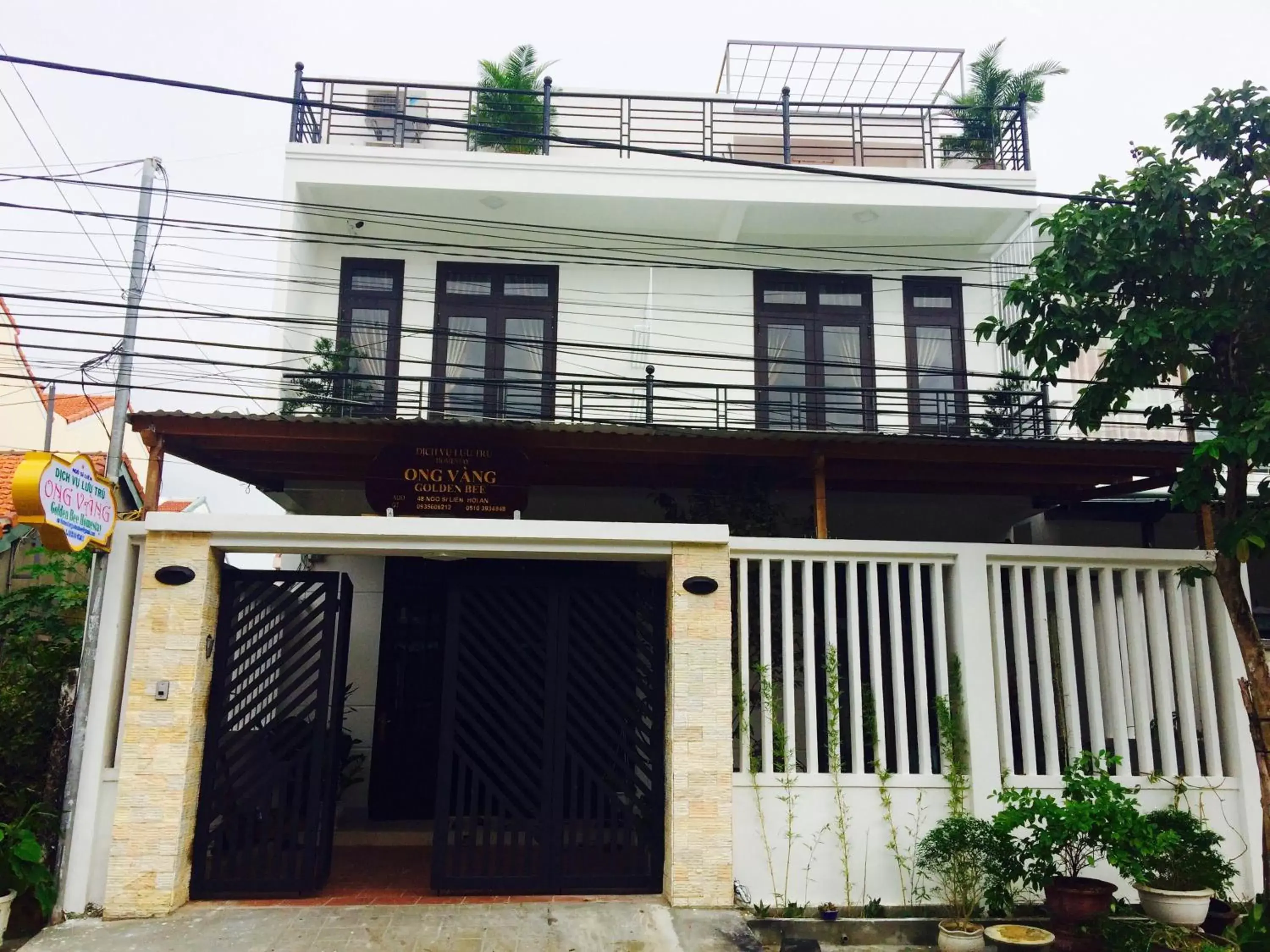 Property Building in Golden Bee Homestay