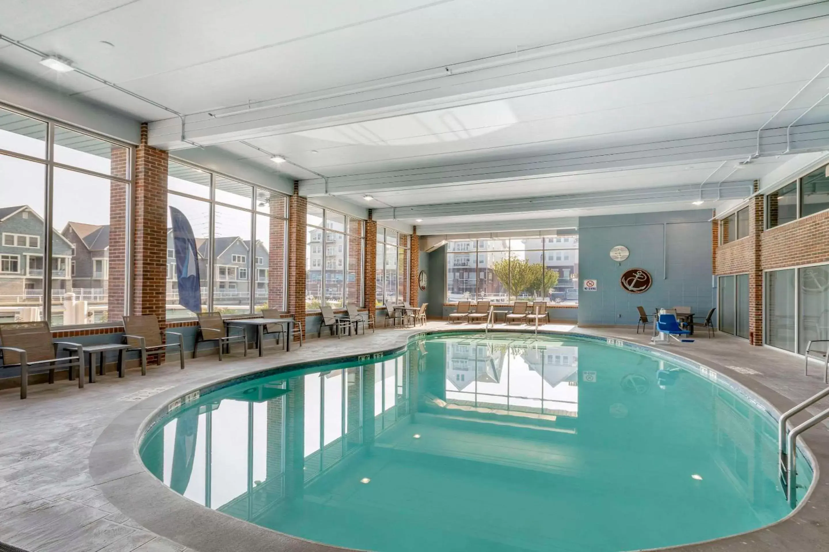 Swimming Pool in The Harborview, Ascend Hotel Collection