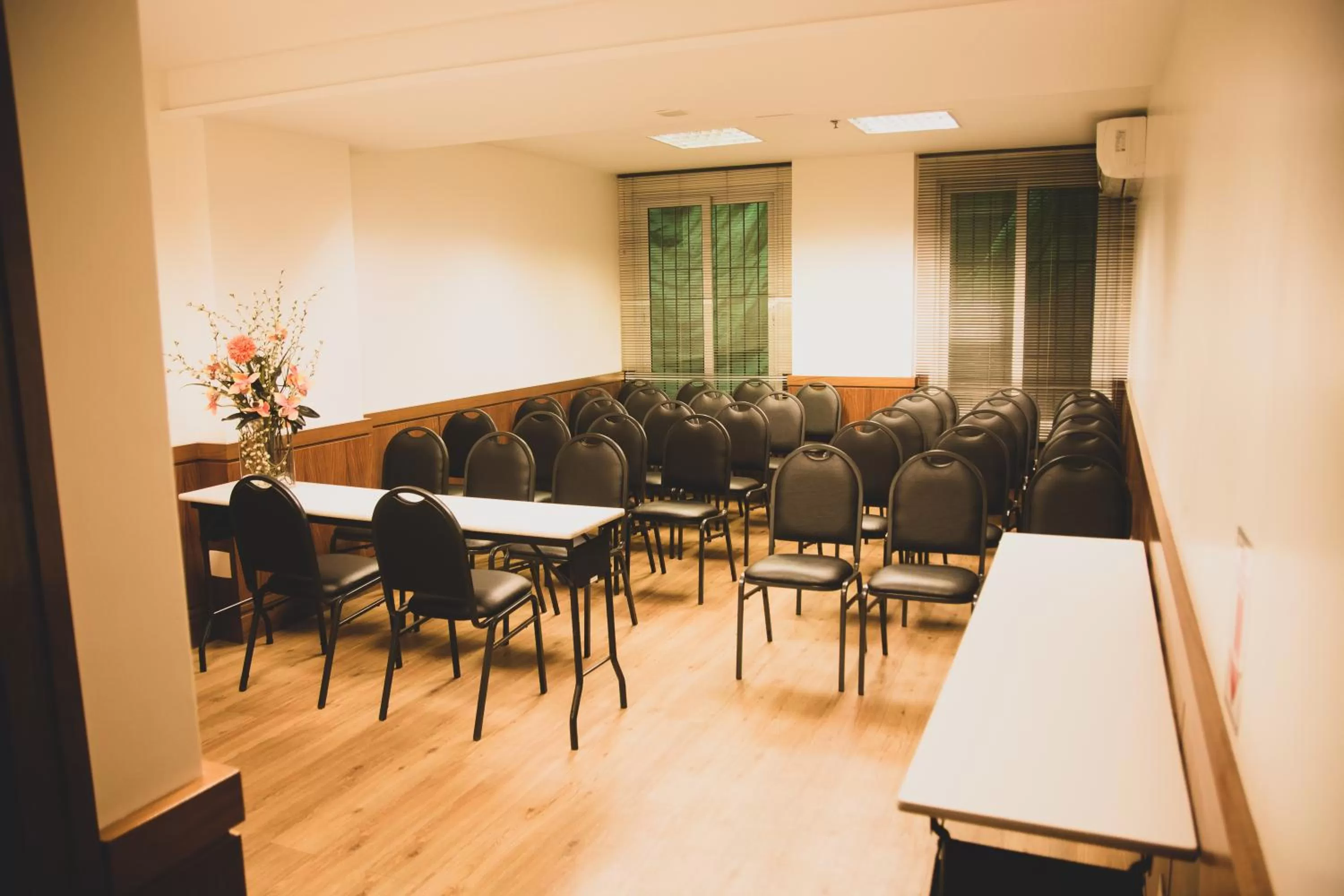 Business facilities in Hotel Habitare