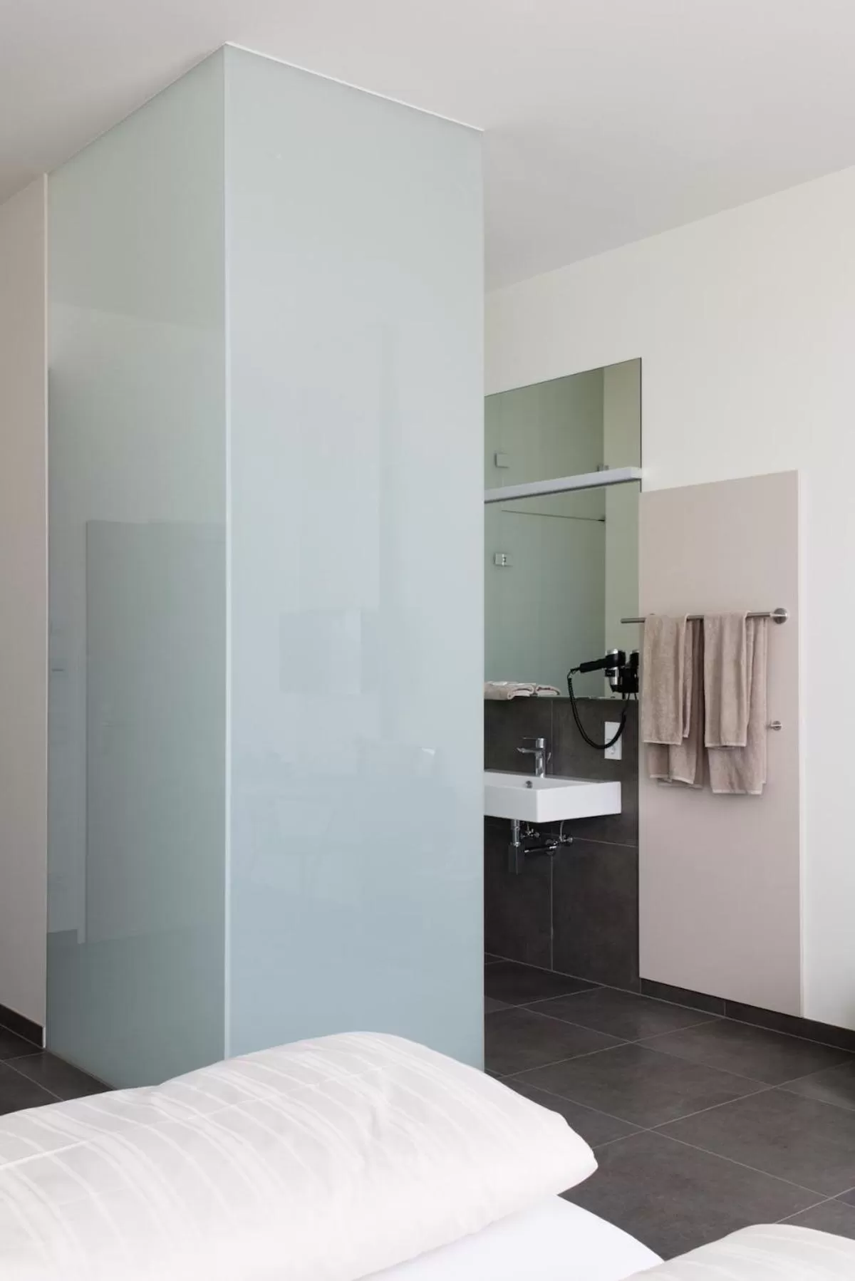 Bed in eee Hotel Traun