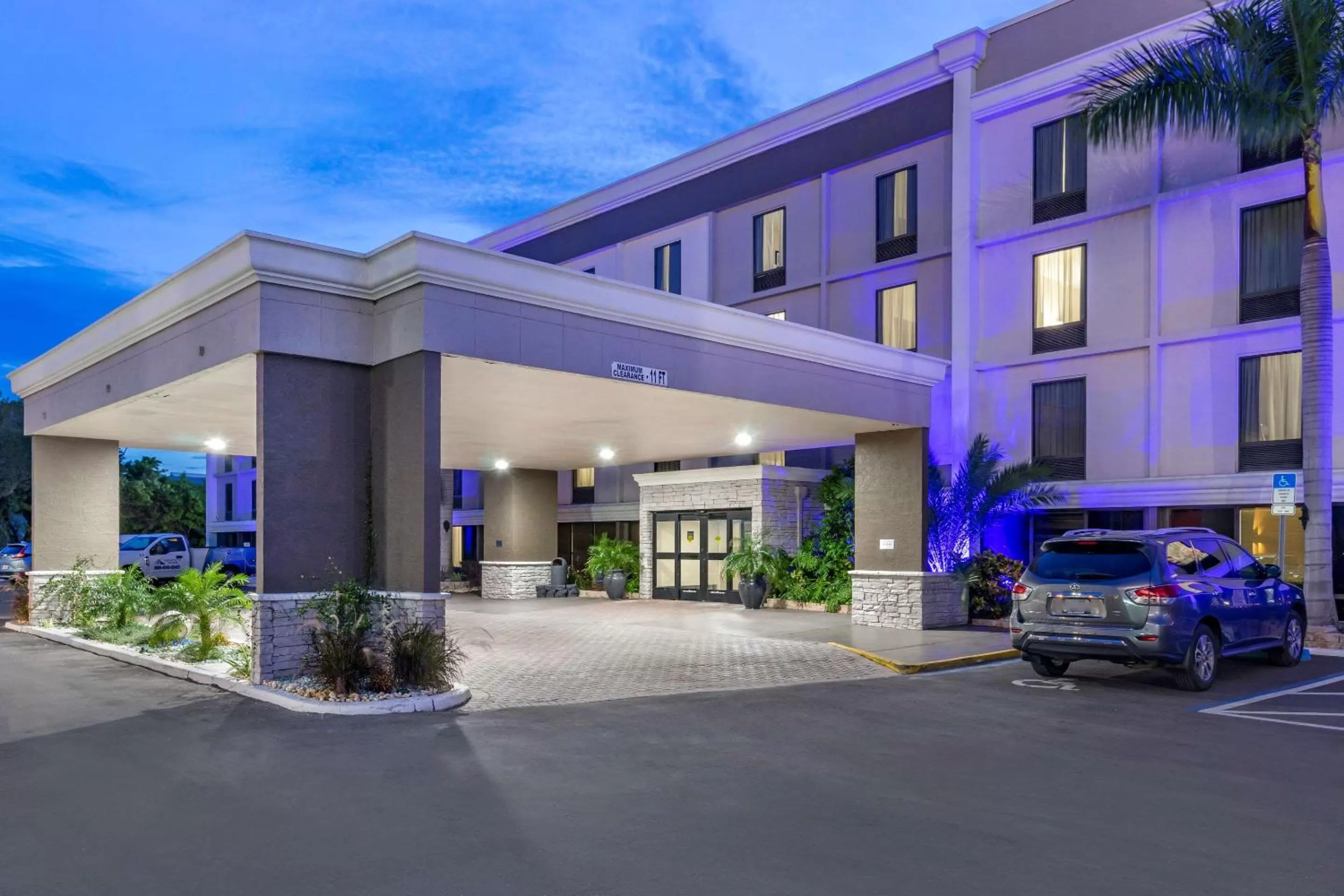 Property building in Comfort Inn & Suites St Pete - Clearwater International Airport
