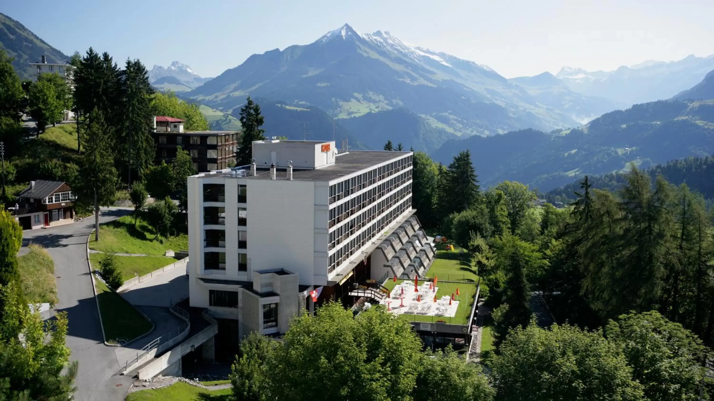 Property building, Bird's-eye View in Hotel Central Résidence