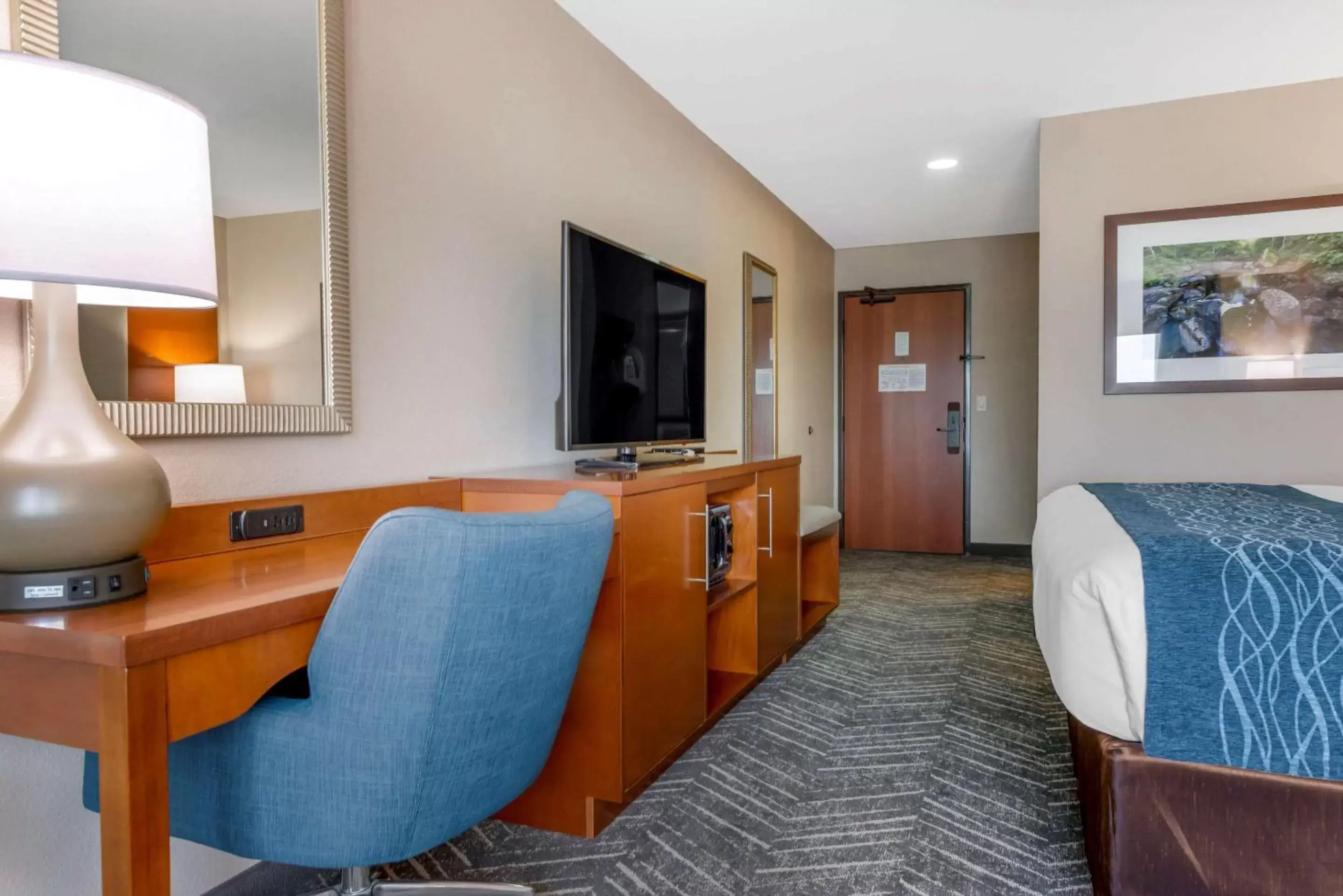 Photo of the whole room, Seating Area in Comfort Inn & Suites Mountain Iron and Virginia