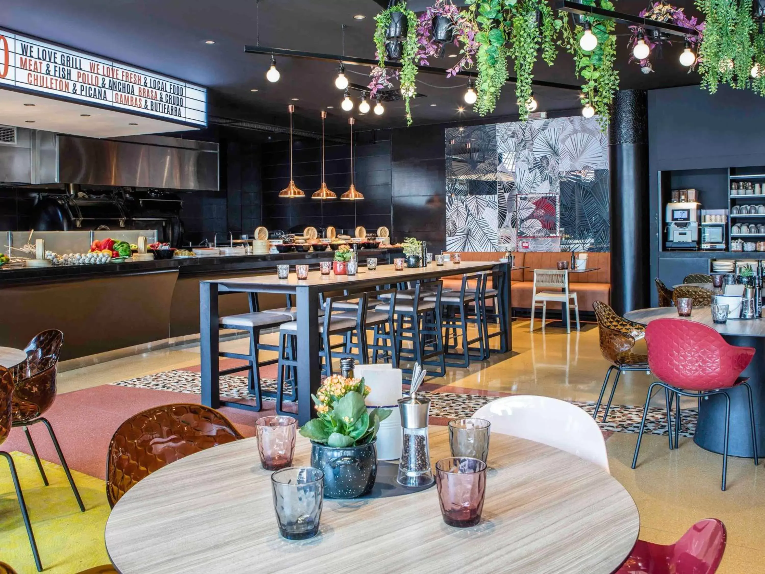 Property building, Restaurant/Places to Eat in Novotel Barcelona Cornellà