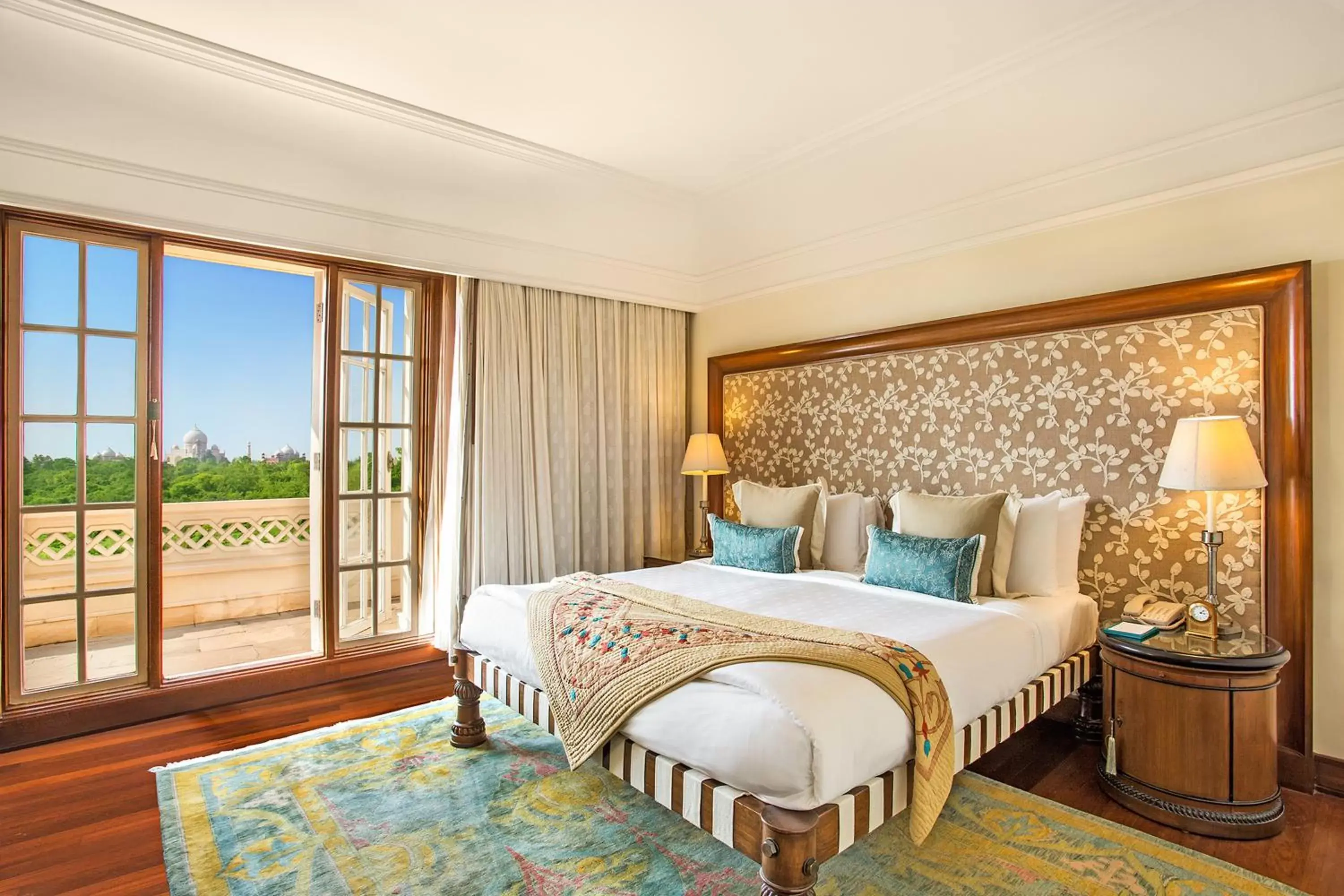 Bedroom in The Oberoi Amarvilas Agra