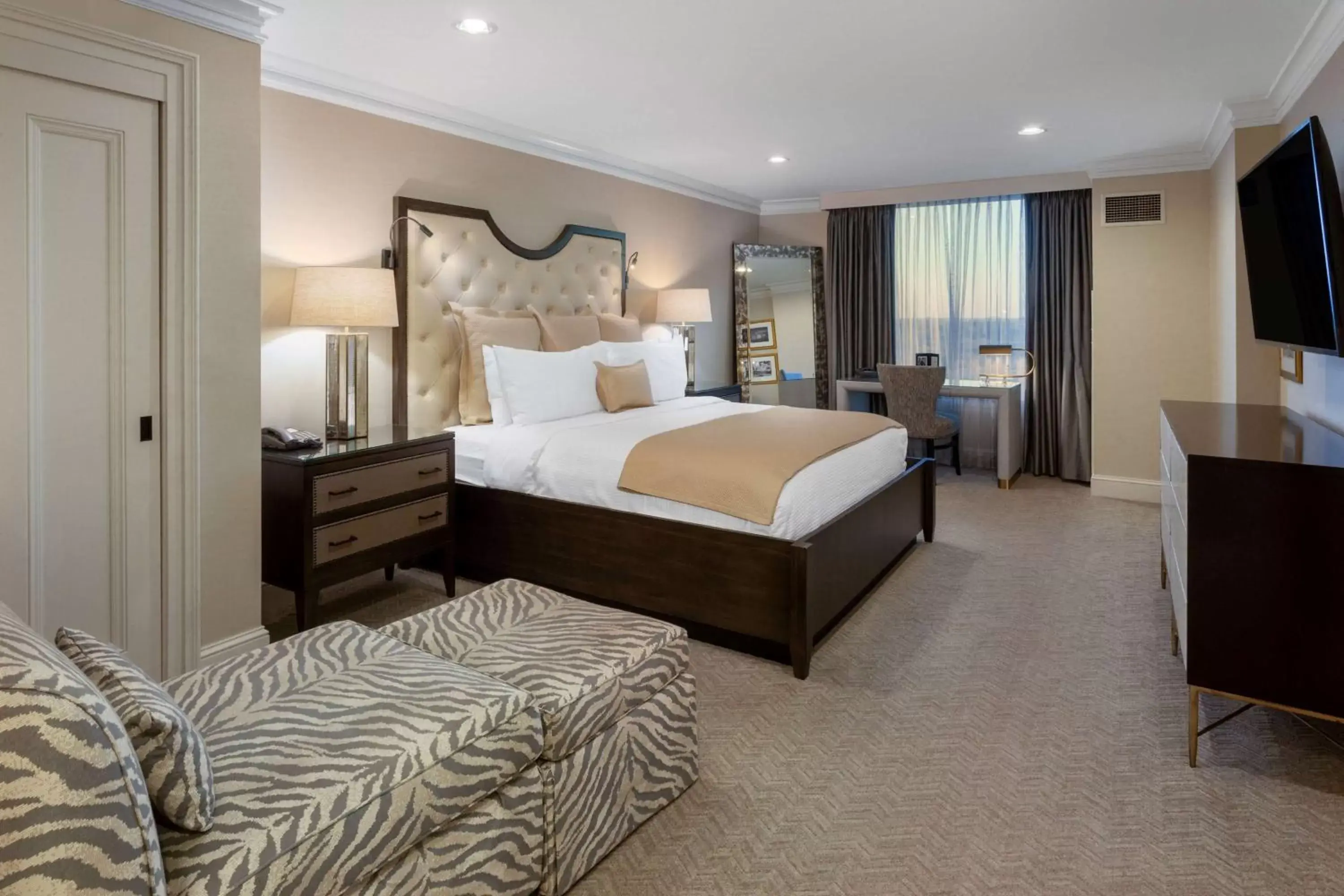 Bed in Grandover Resort & Spa, a Wyndham Grand Hotel
