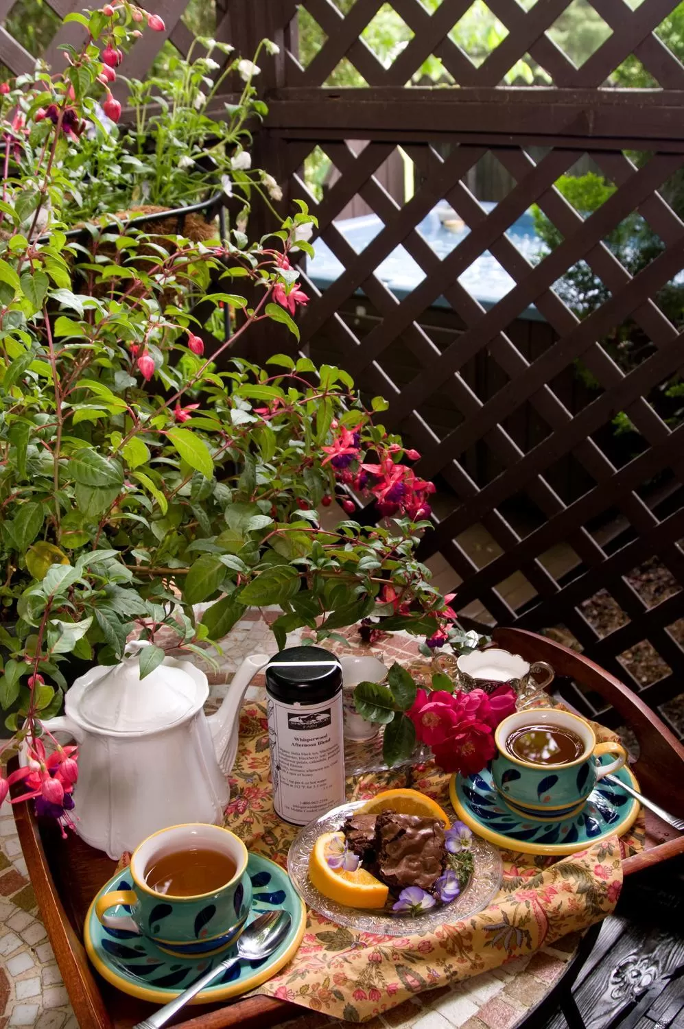 Patio in Creekwalk Inn Bed and Breakfast with Cabins