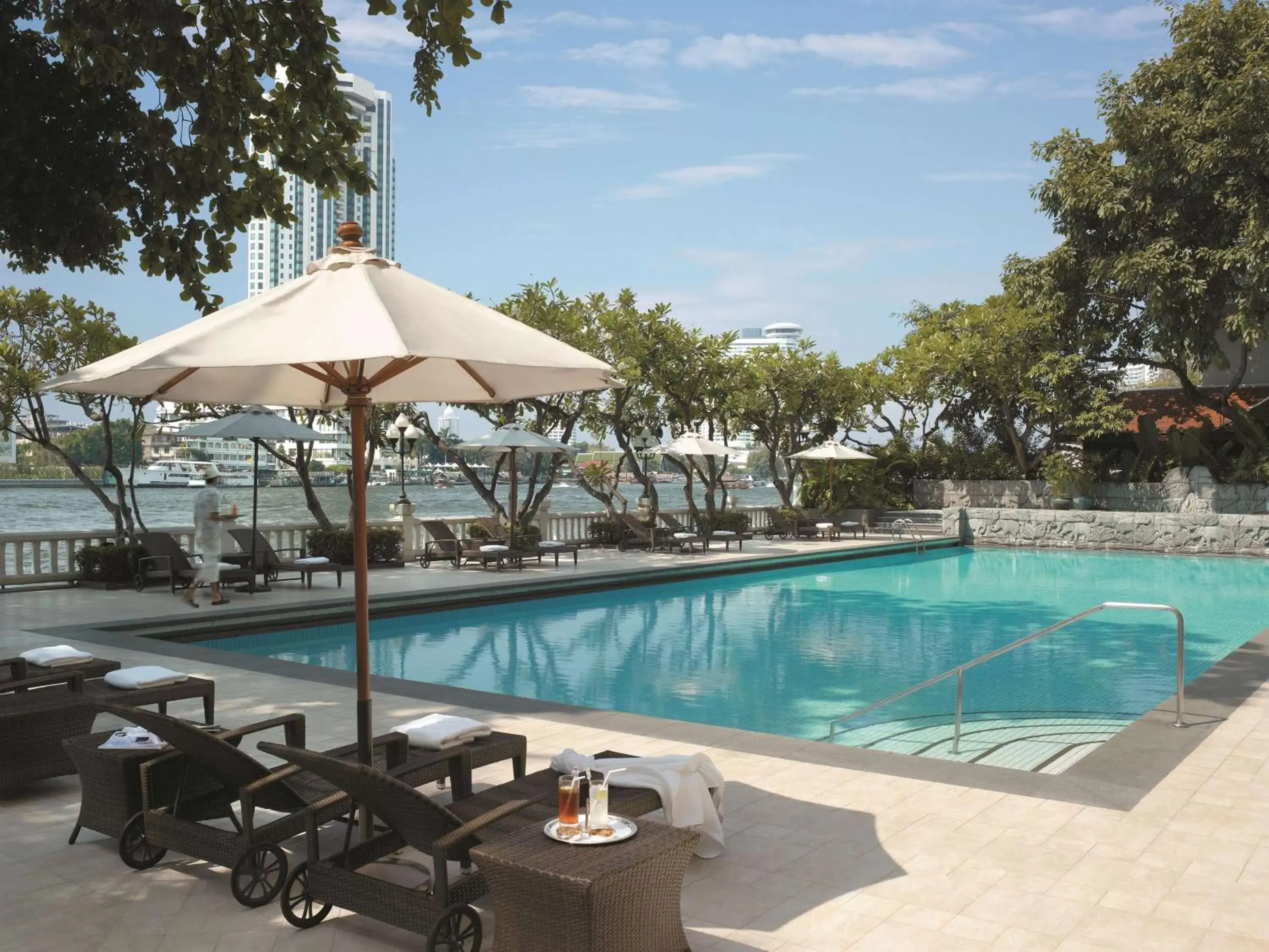 On site, Swimming Pool in Shangri-La Bangkok