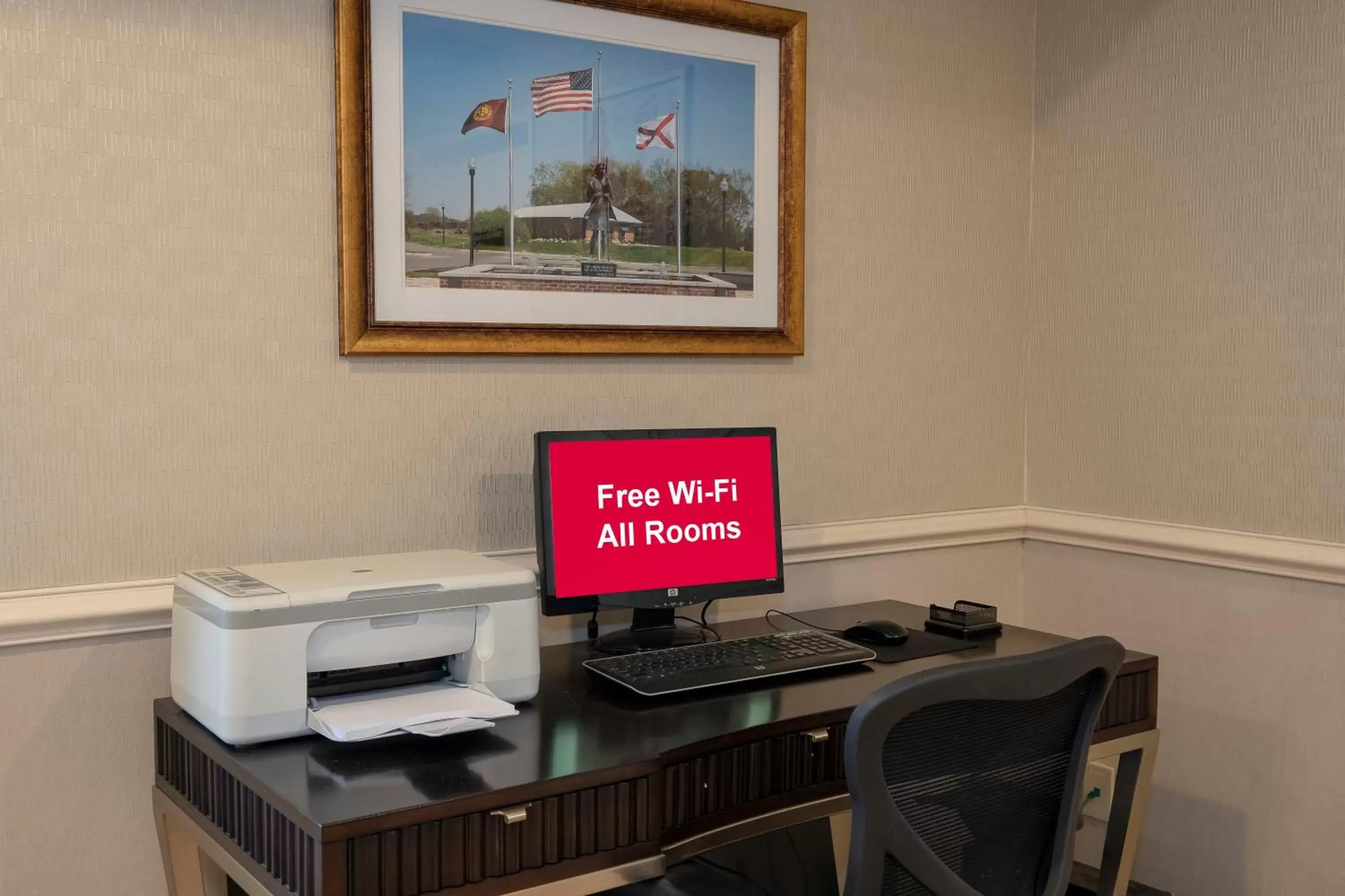 Business facilities, Business Area/Conference Room in Red Roof Inn Dothan