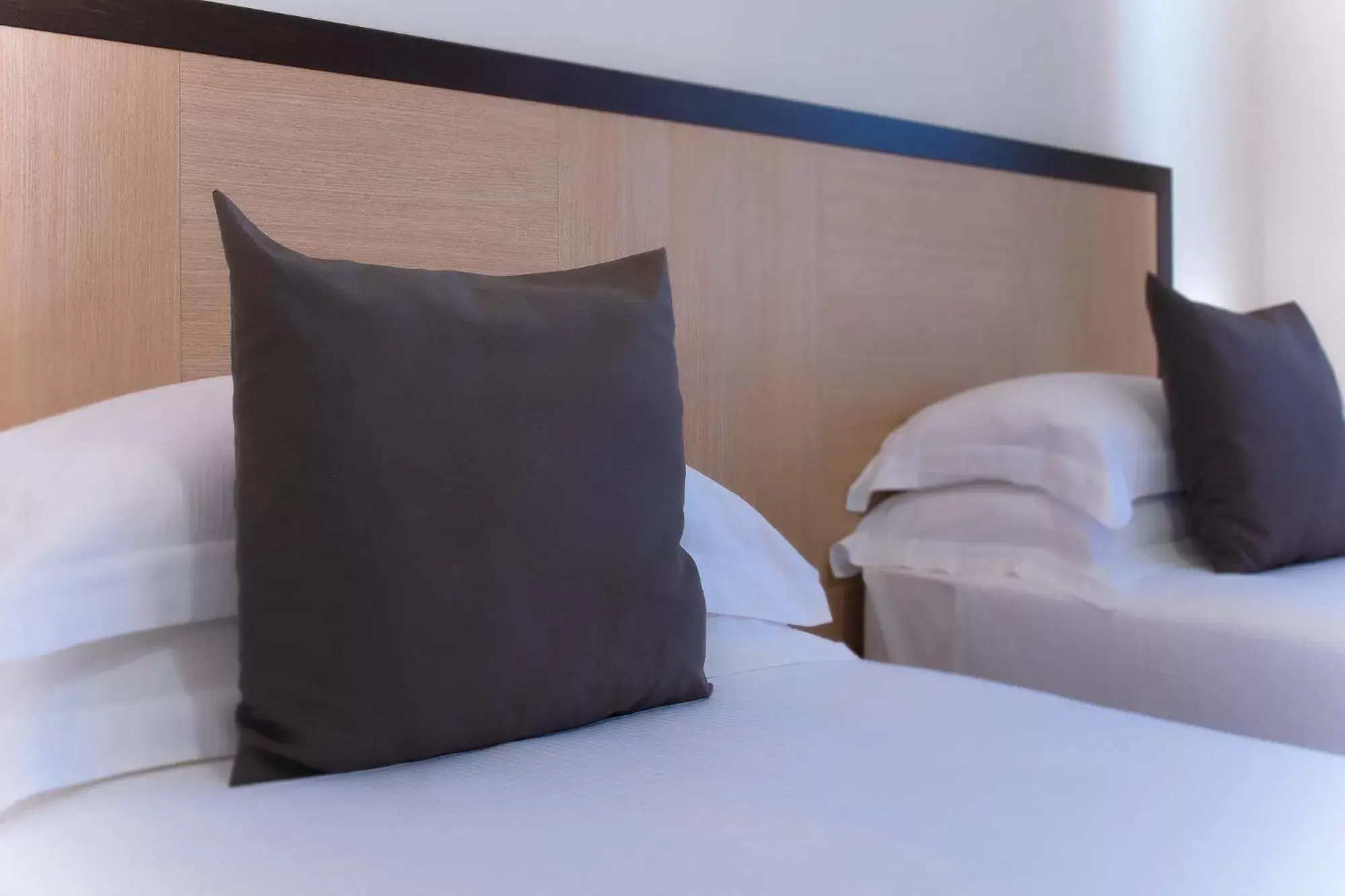 Bedroom, Bed in CDH Hotel Modena Bedroom, Bed in CDH Hotel Modena