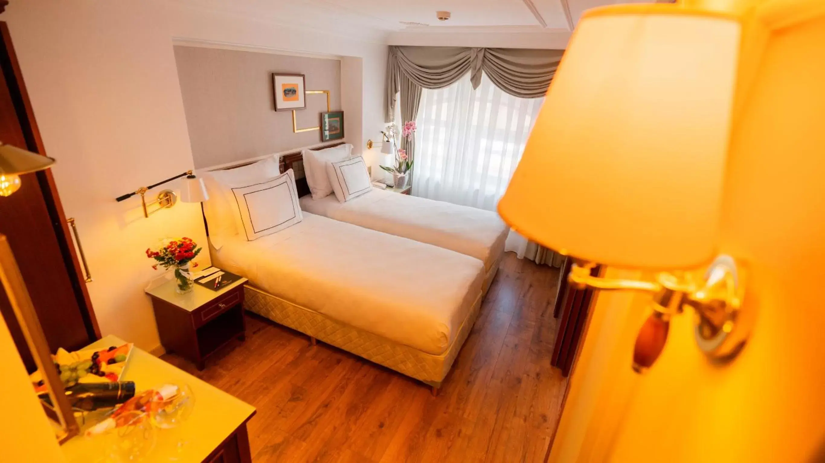 Bed in Orient Express & Spa by Orka Hotels