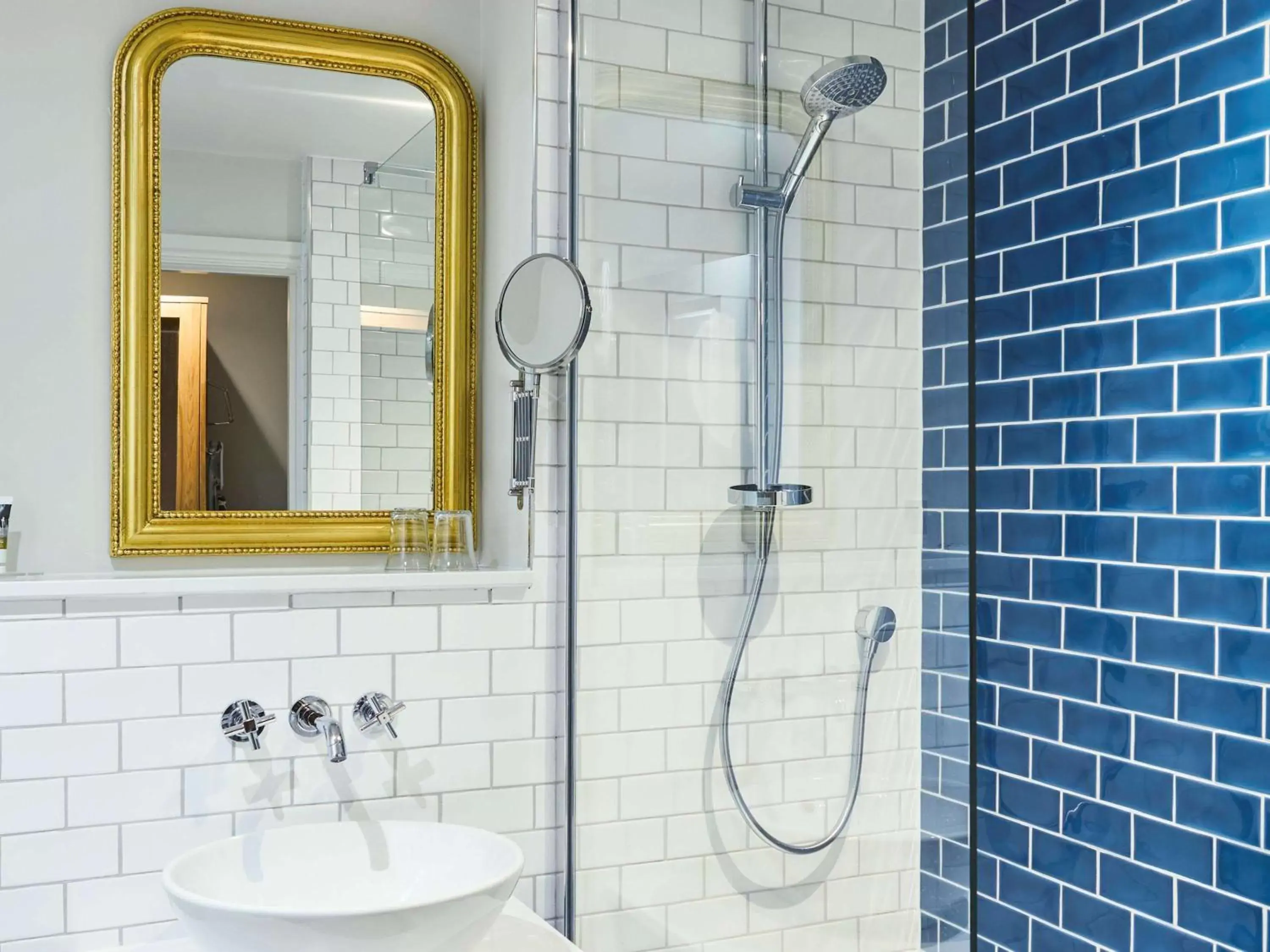 Photo of the whole room, Bathroom in Mercure Barnsley Tankersley Manor Hotel