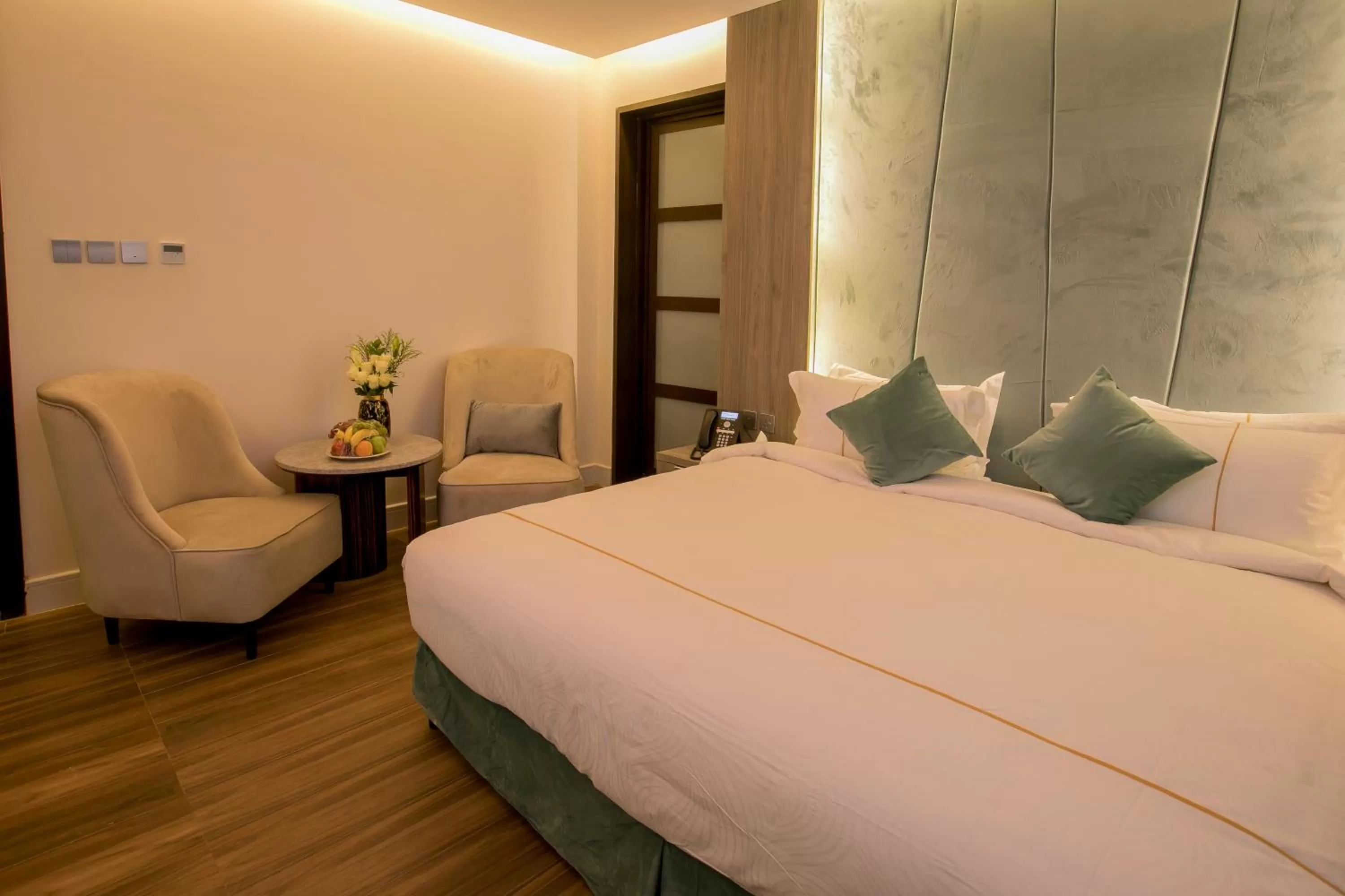 Bed in Luxury Night Al Mounisea