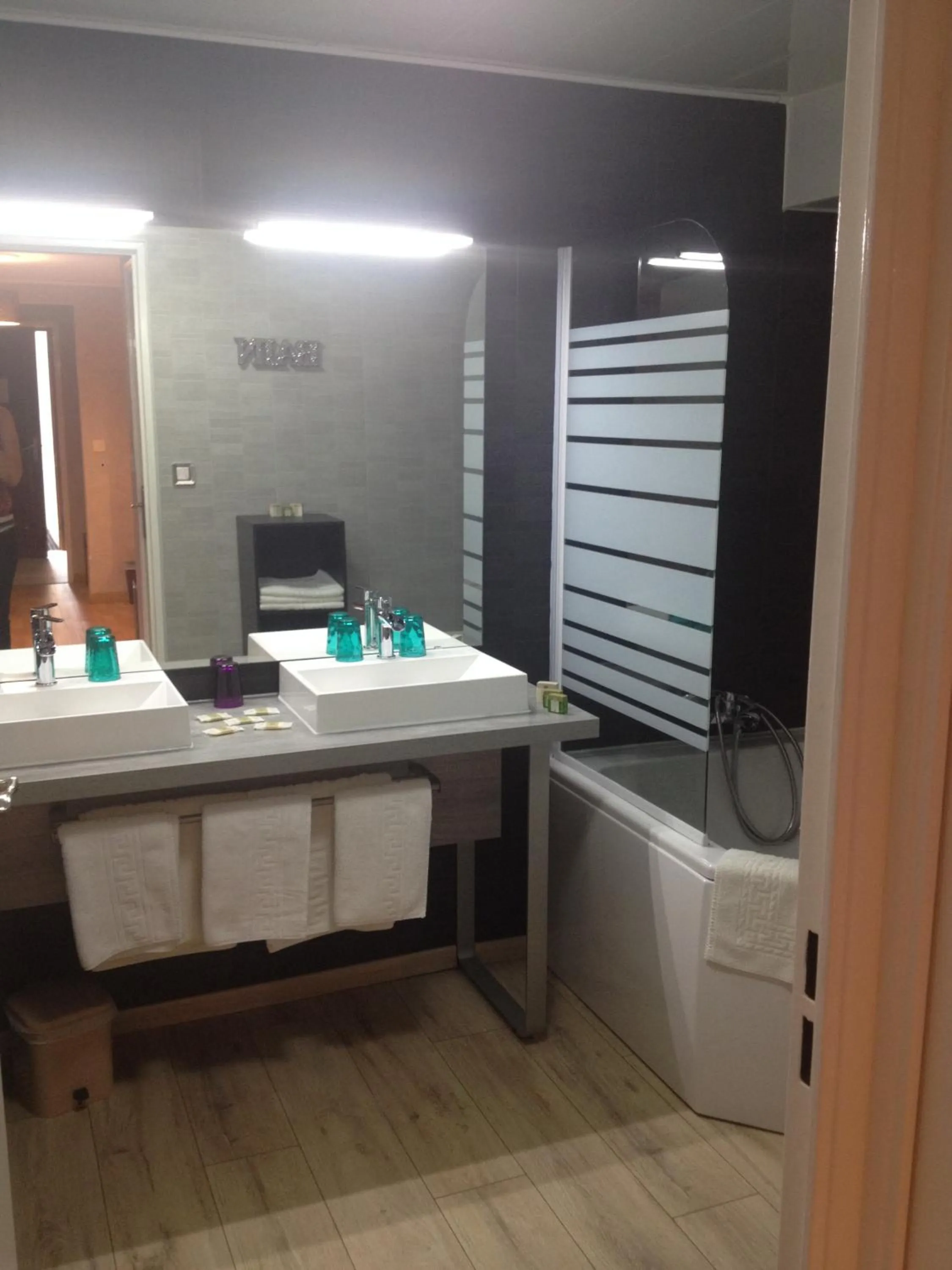 Bathroom in Logis Hotel Le Lac