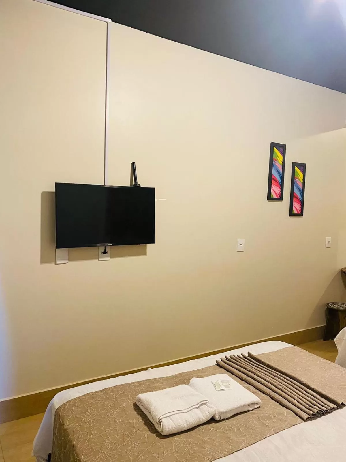 TV/Entertainment Center in Riacho Hotel