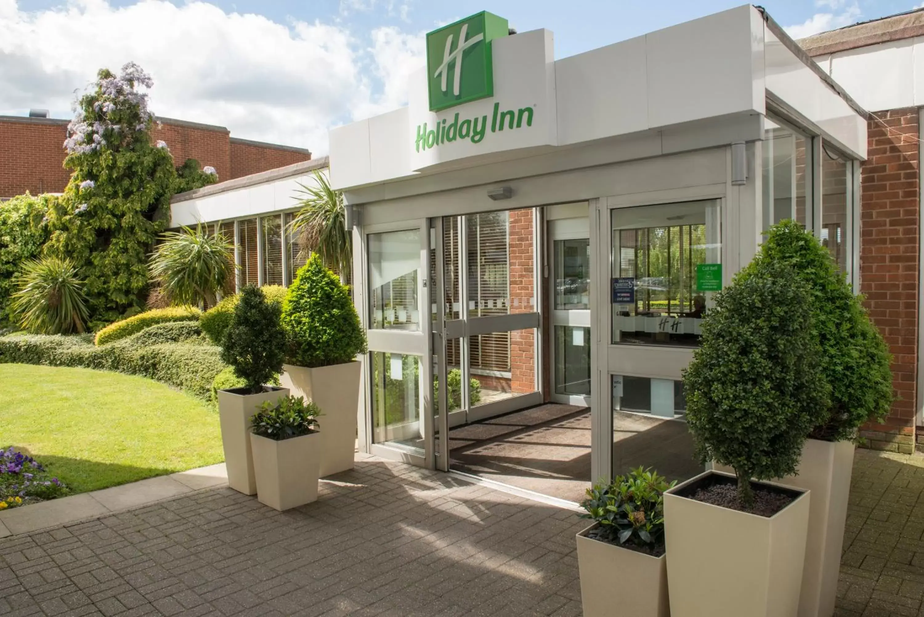 Property Building in Holiday Inn Basildon, an IHG Hotel