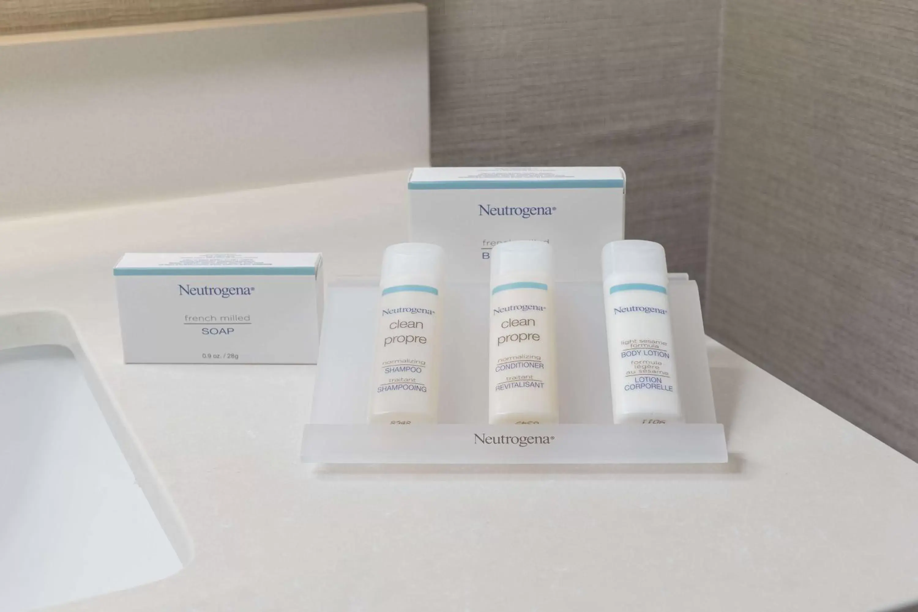 Bathroom in Homewood Suites By Hilton Ottawa Downtown Bathroom in Homewood Suites By Hilton Ottawa Downtown