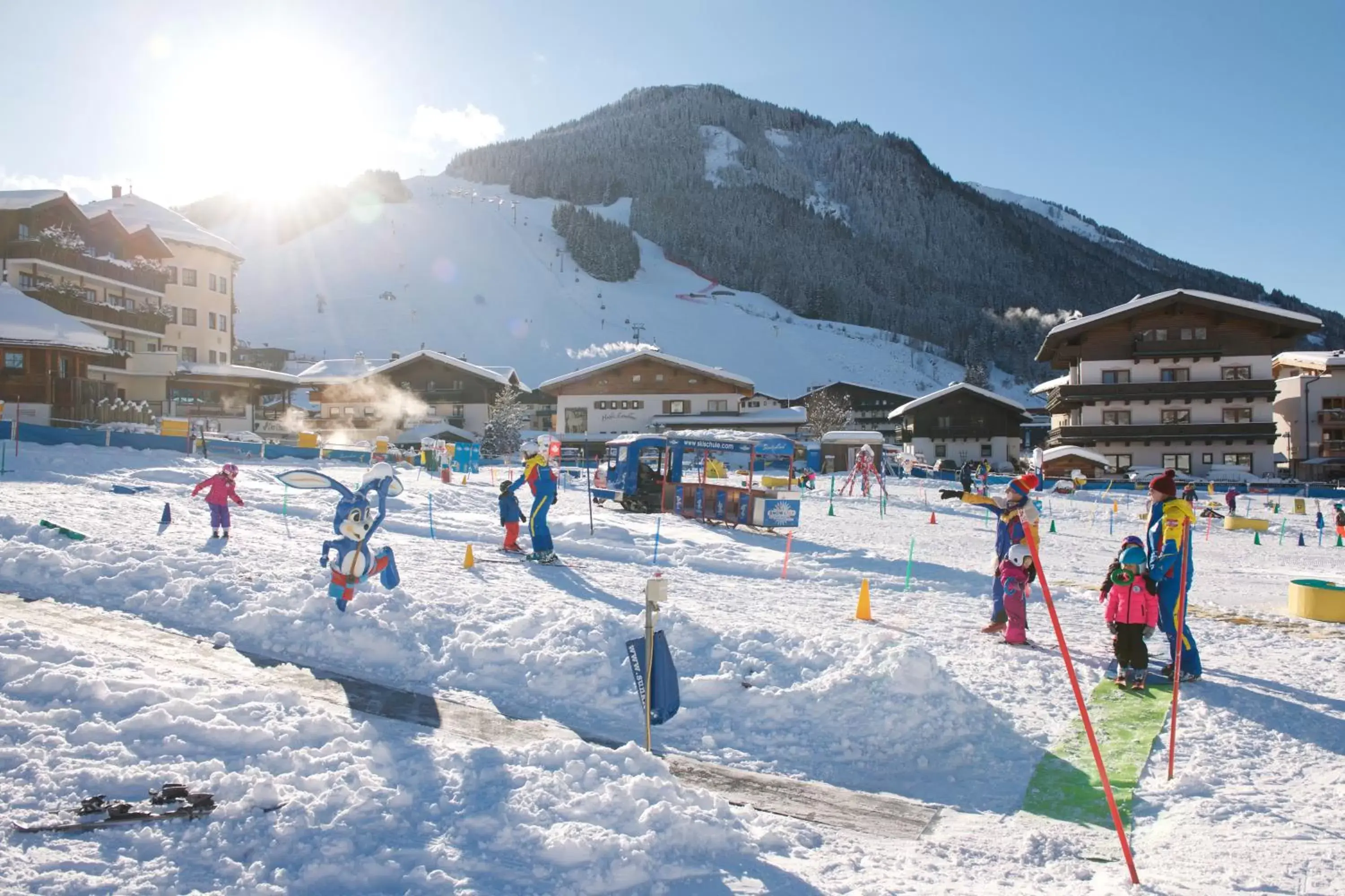 Ski School, Winter in Hotel Alpine Palace