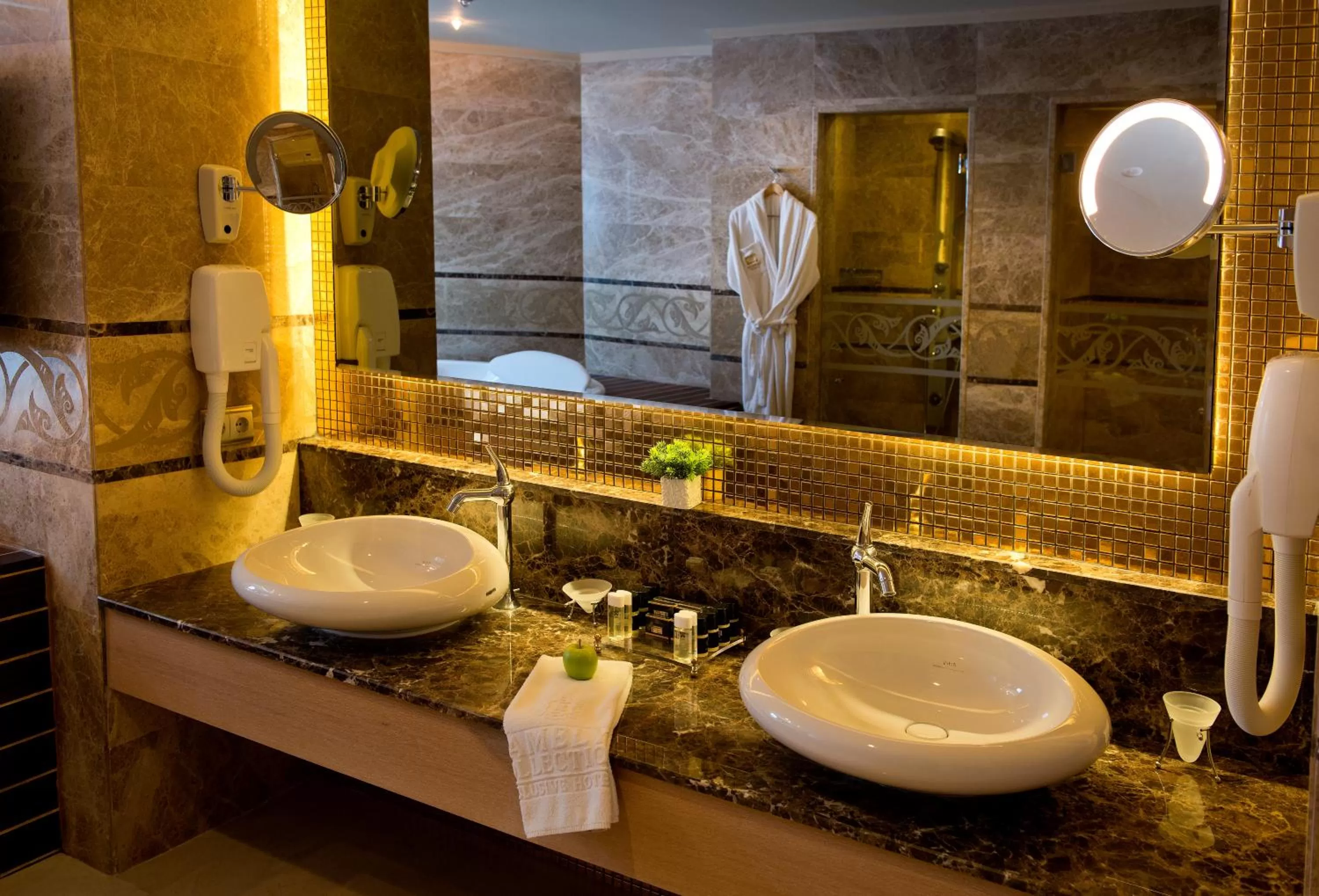 Bathroom in Kamelya Selin Hotel Luxury Resort & SPA