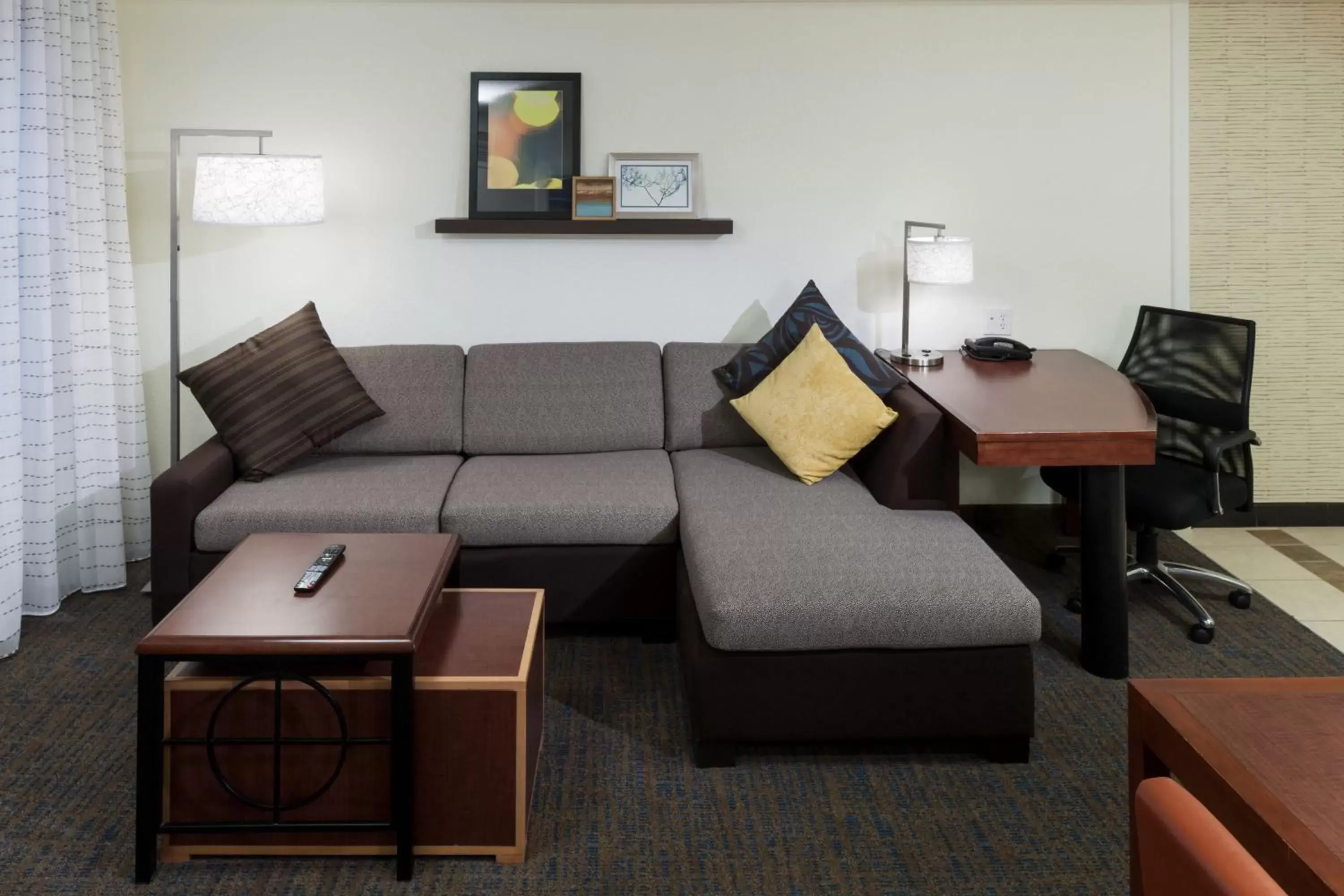 Living room, Seating Area in Residence Inn Boston Marlborough