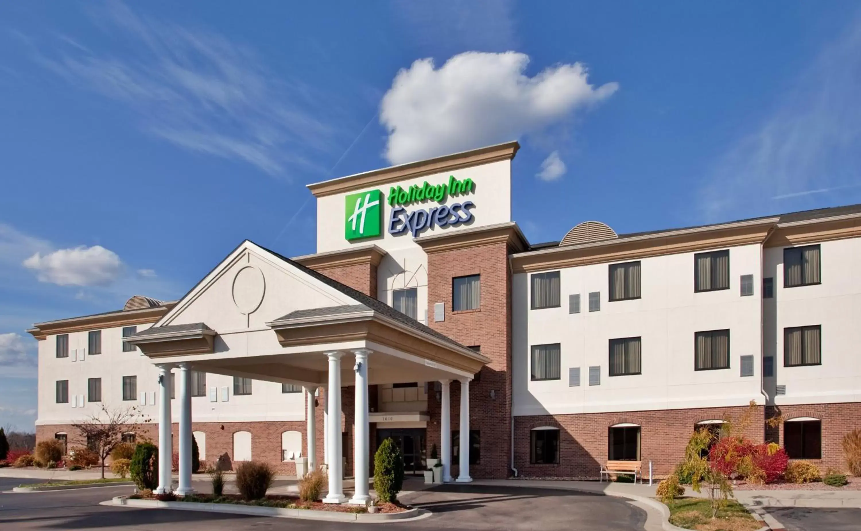Property Building in Holiday Inn Express Rolla, an IHG Hotel