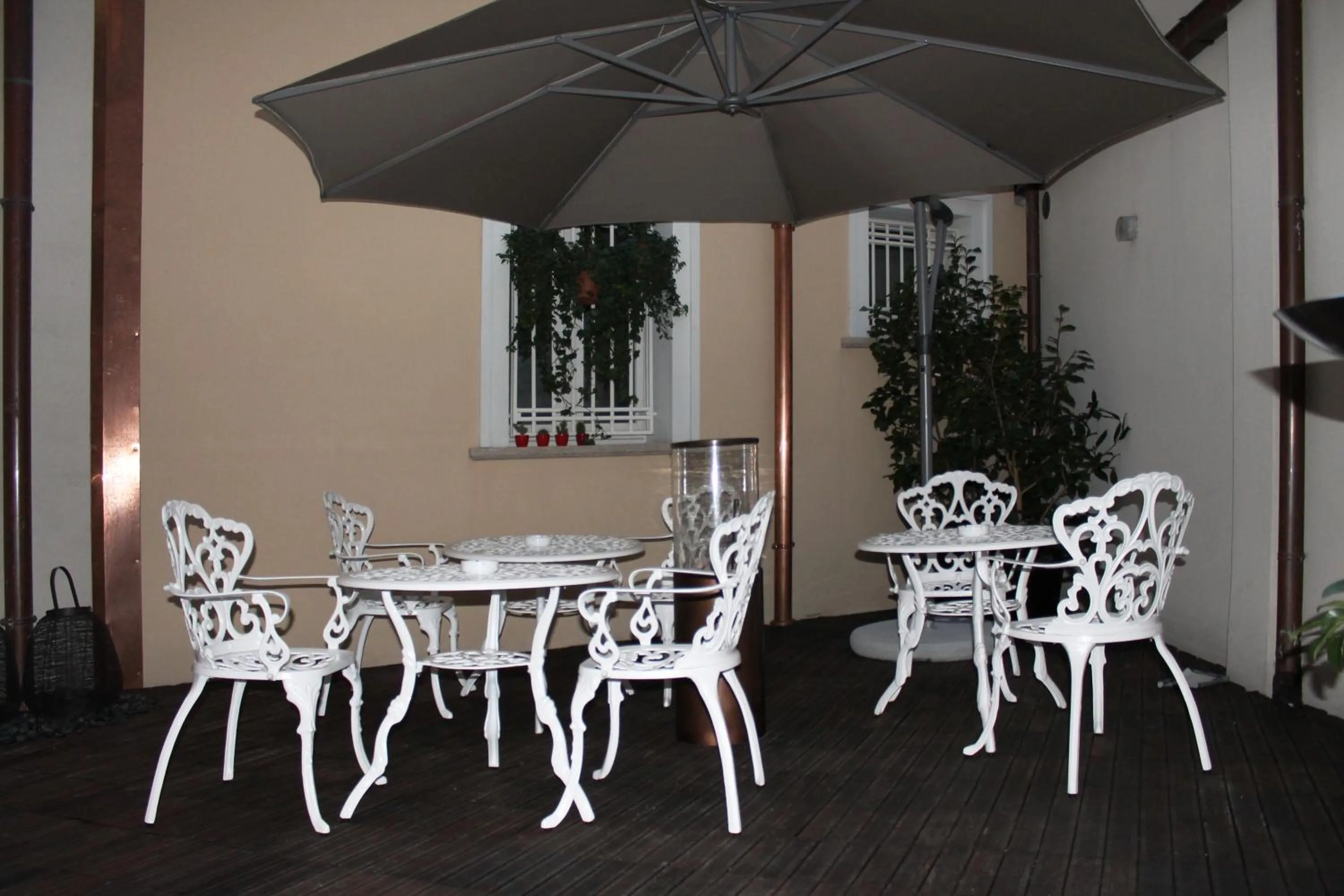 Facade/entrance in Siri Hotel