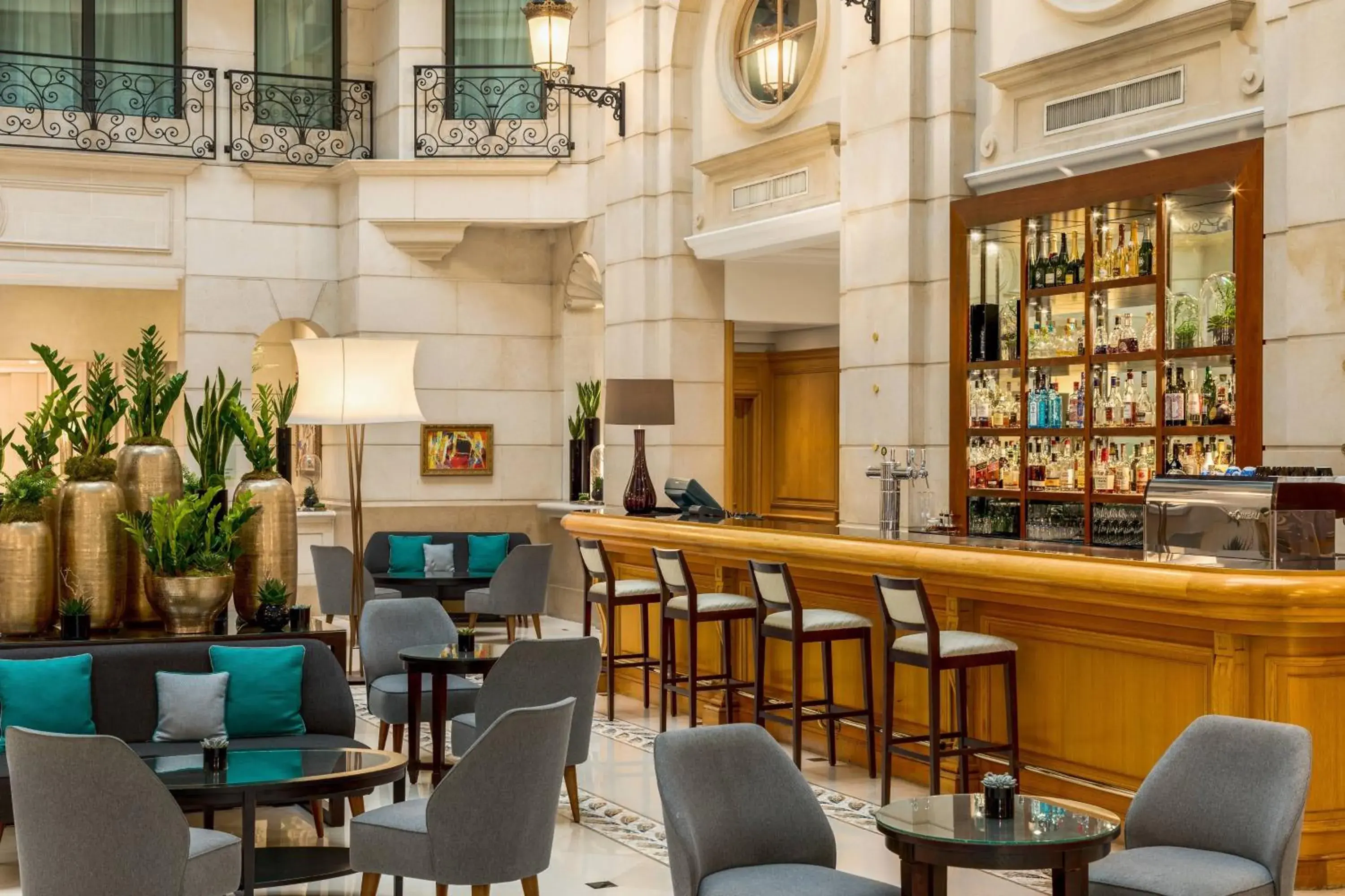 Restaurant/places to eat, Lounge/Bar in Paris Marriott Champs Elysees Hotel