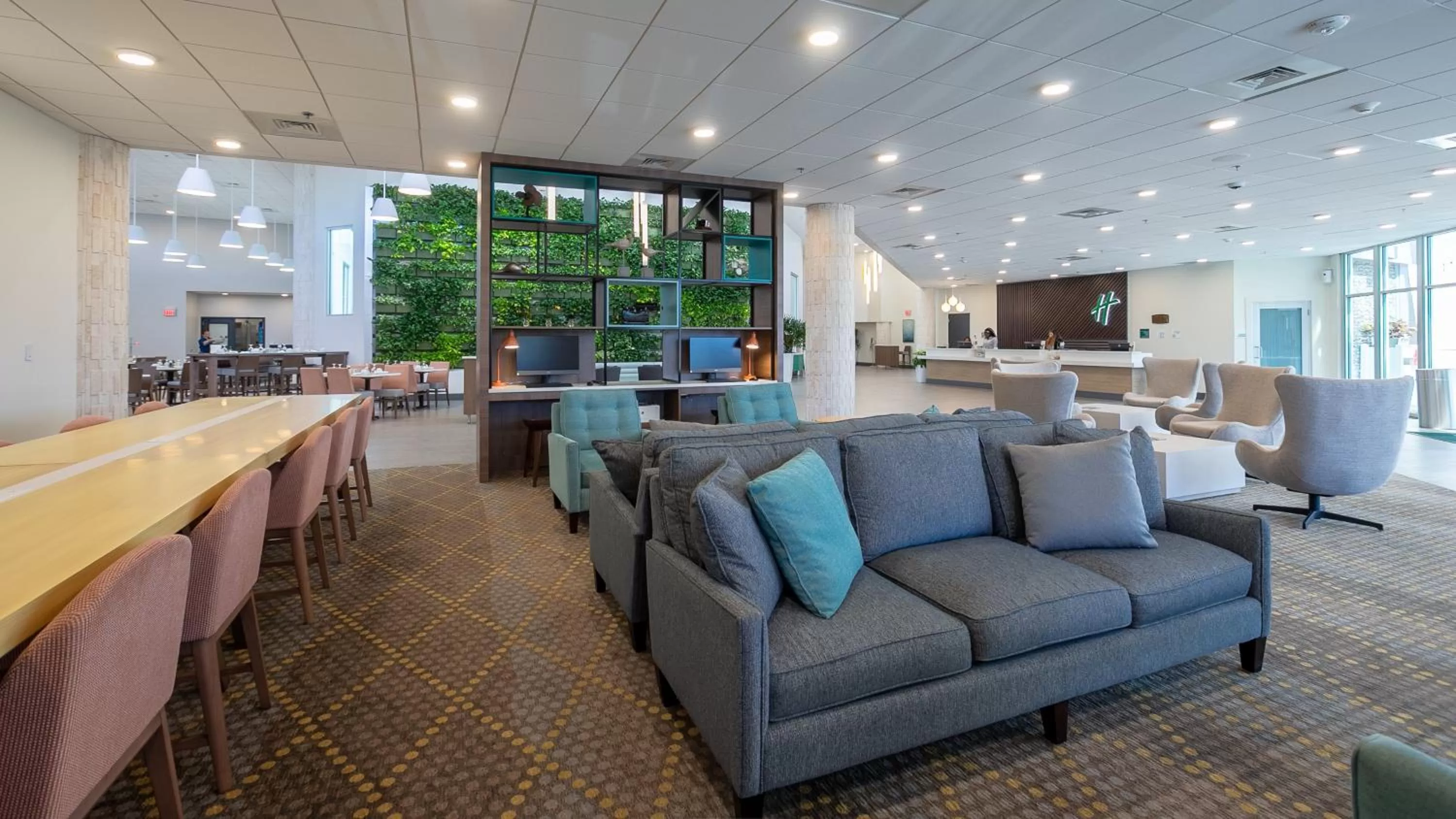 Property building in Holiday Inn Panama City by IHG