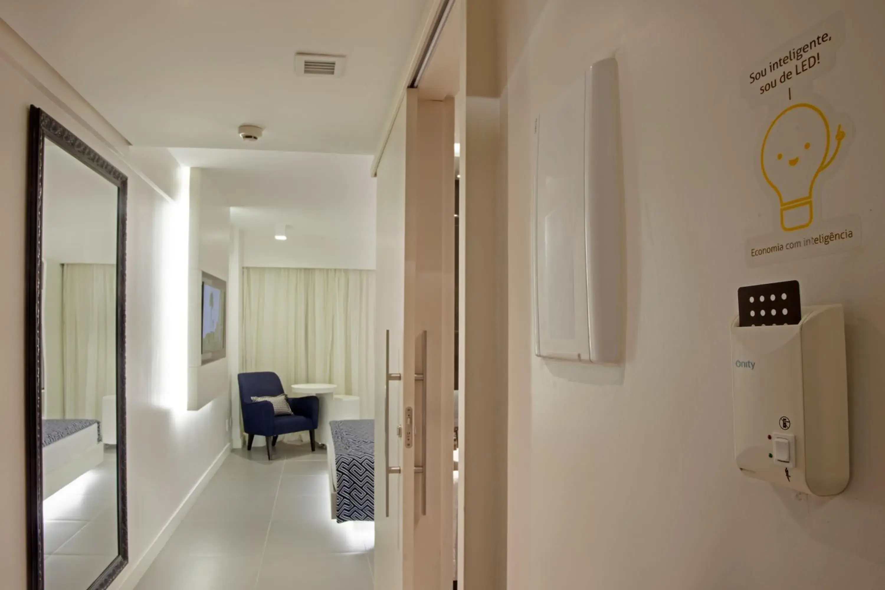 Bed, TV/Entertainment Center in Ibis Styles RJ Botafogo