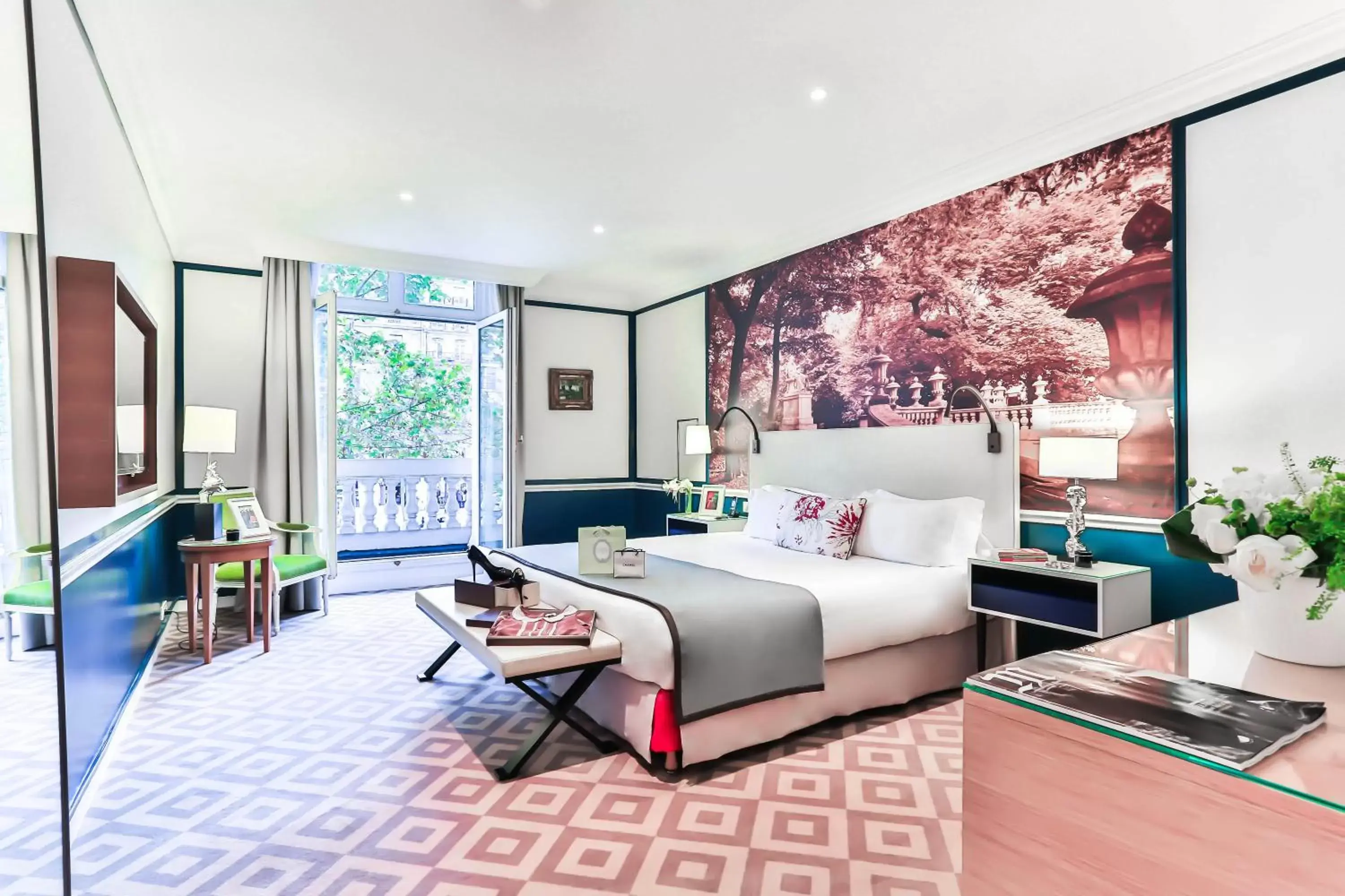 Two-Bedroom Executive Suite with Champs Elysées View in Fraser Suites Le Claridge Champs-Elysées